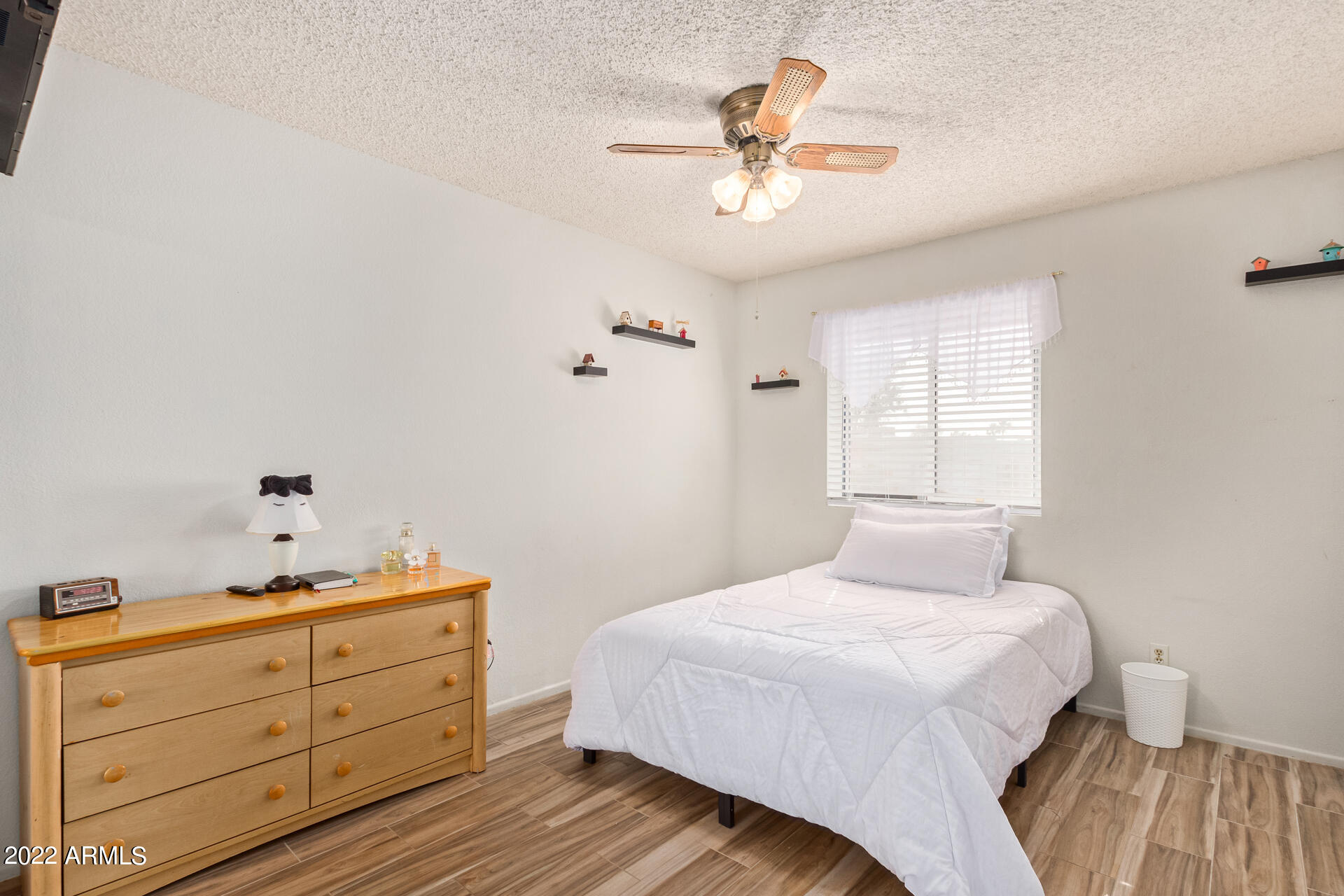 1047 S 75TH Place