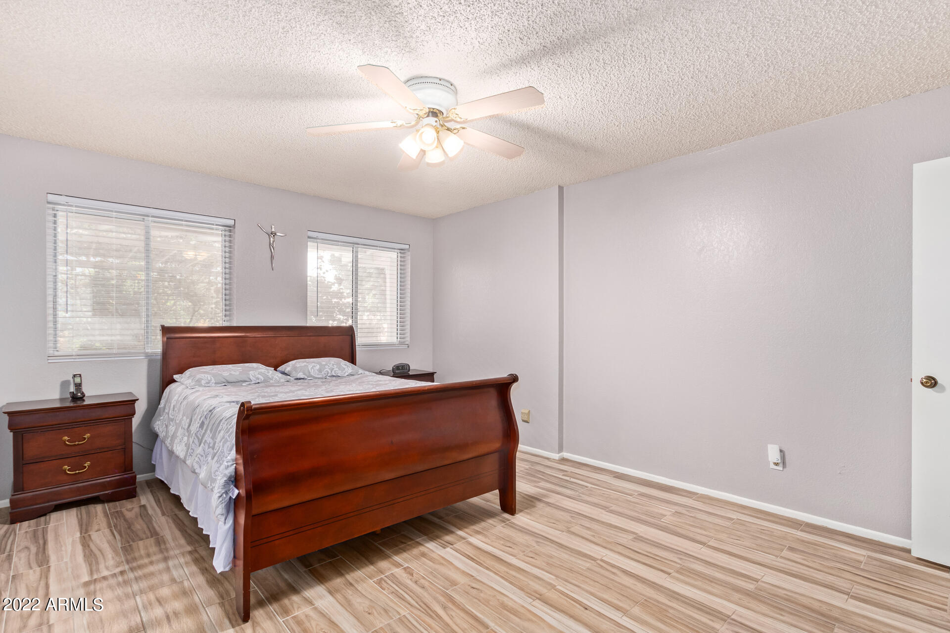 1047 S 75TH Place