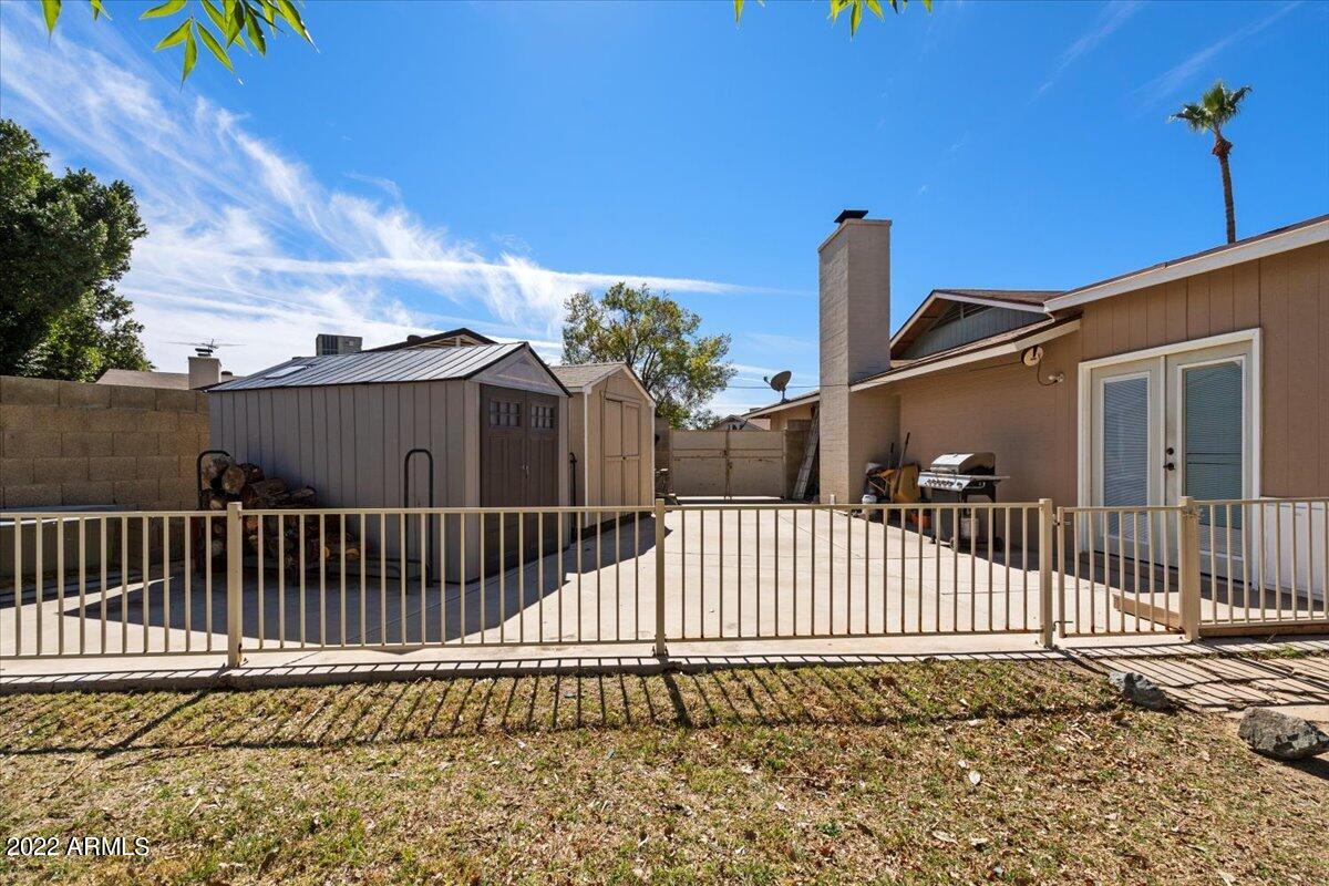 1128 E WESCOTT Drive