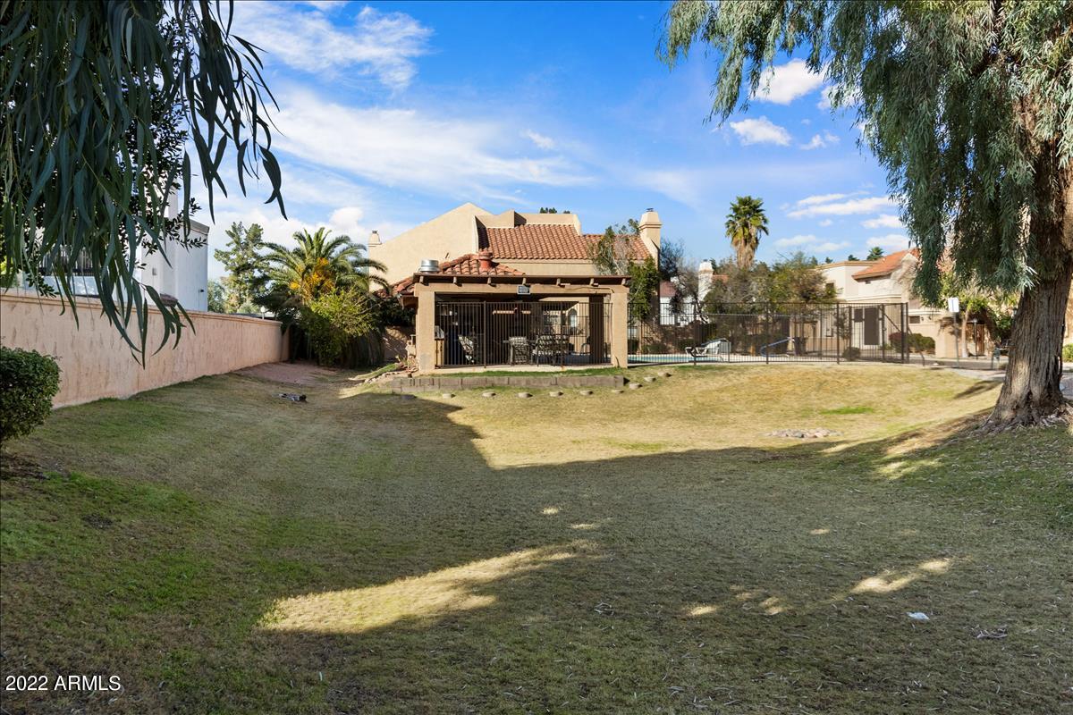 2056 N SUNSET Drive
