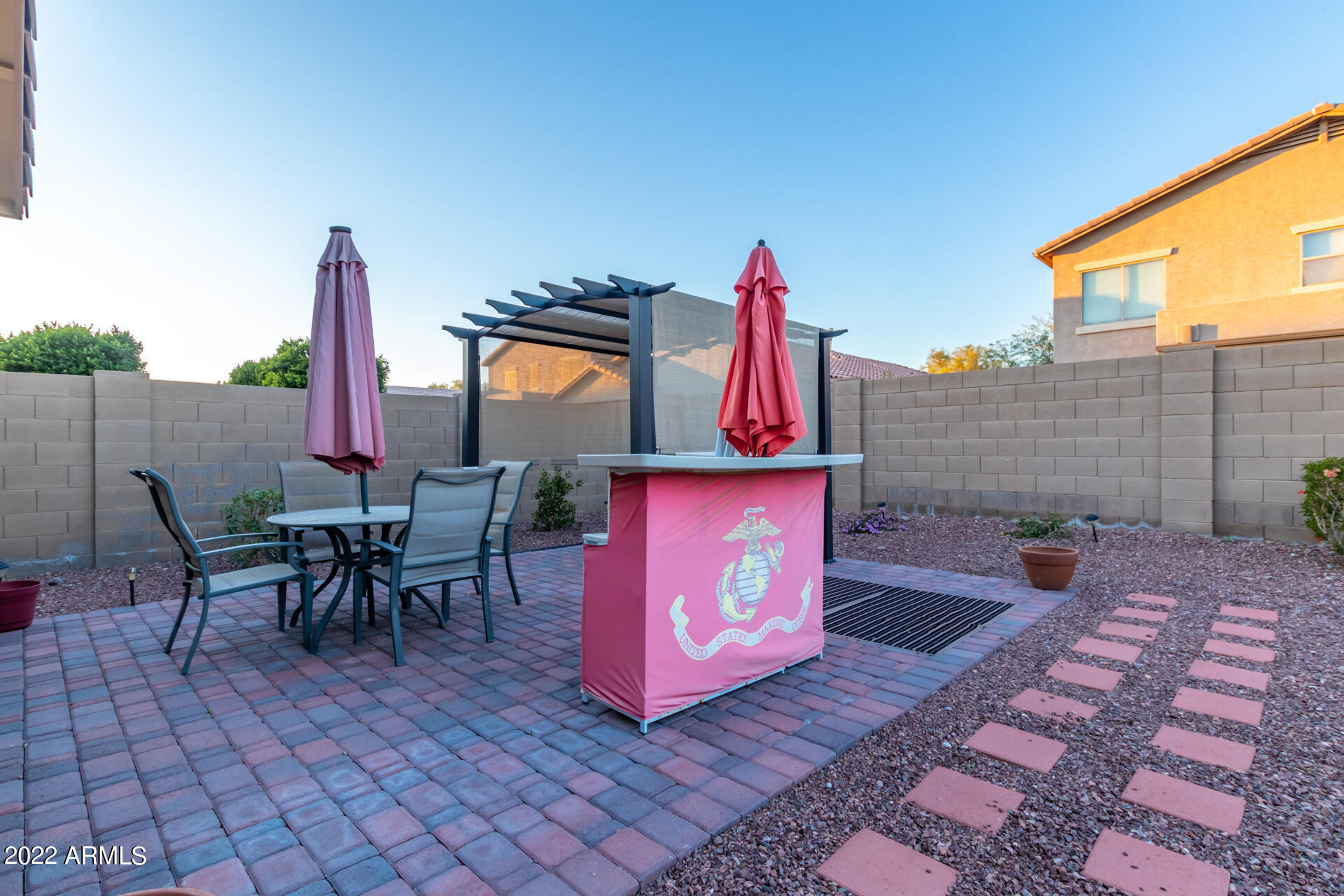 10116 W MARGUERITE Avenue