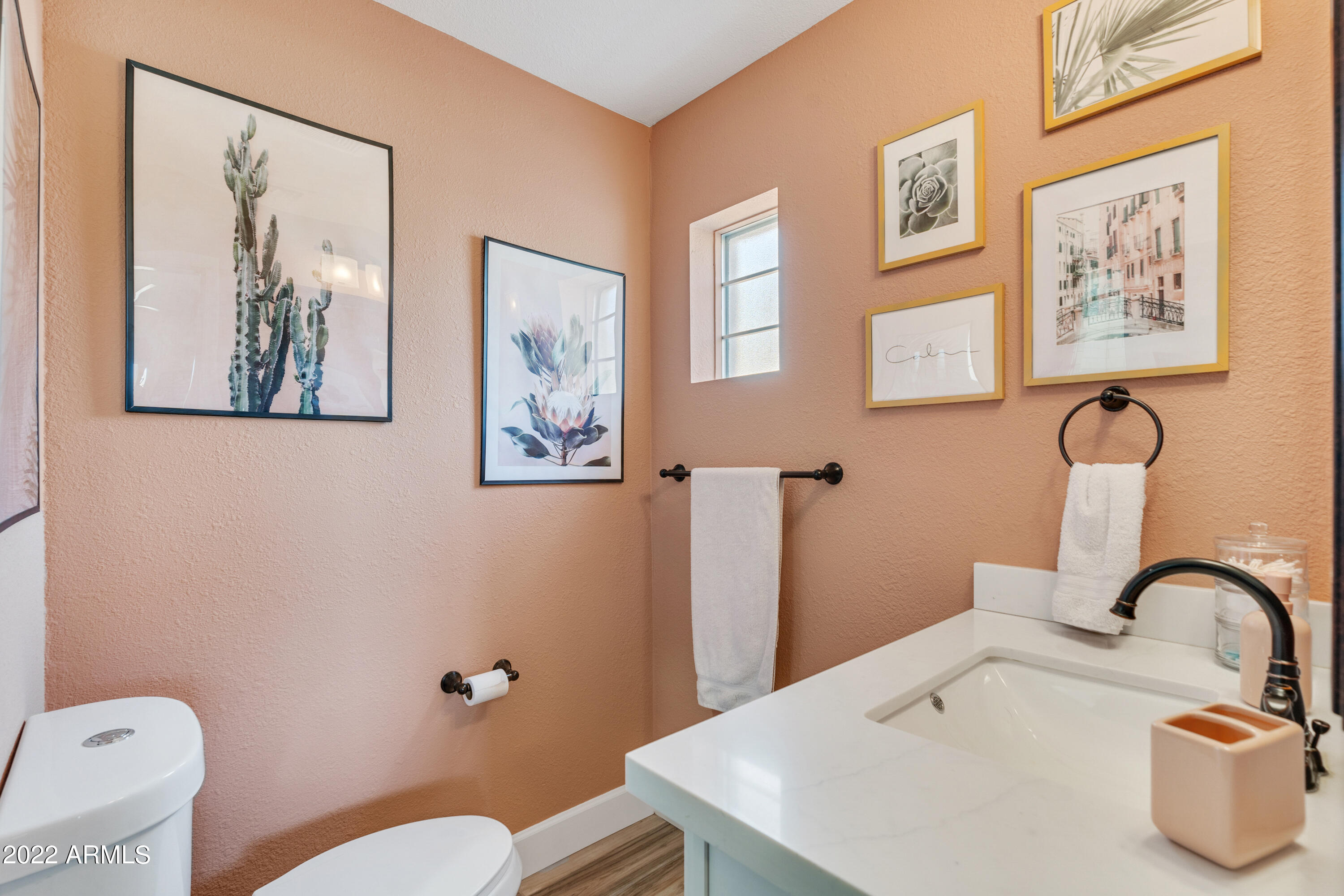 2239 W OSBORN Road