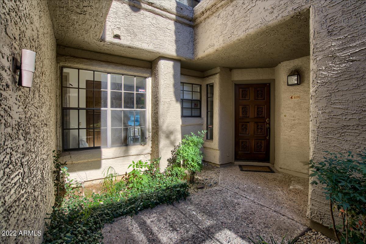 10015 E MOUNTAIN VIEW Road Unit: 1031