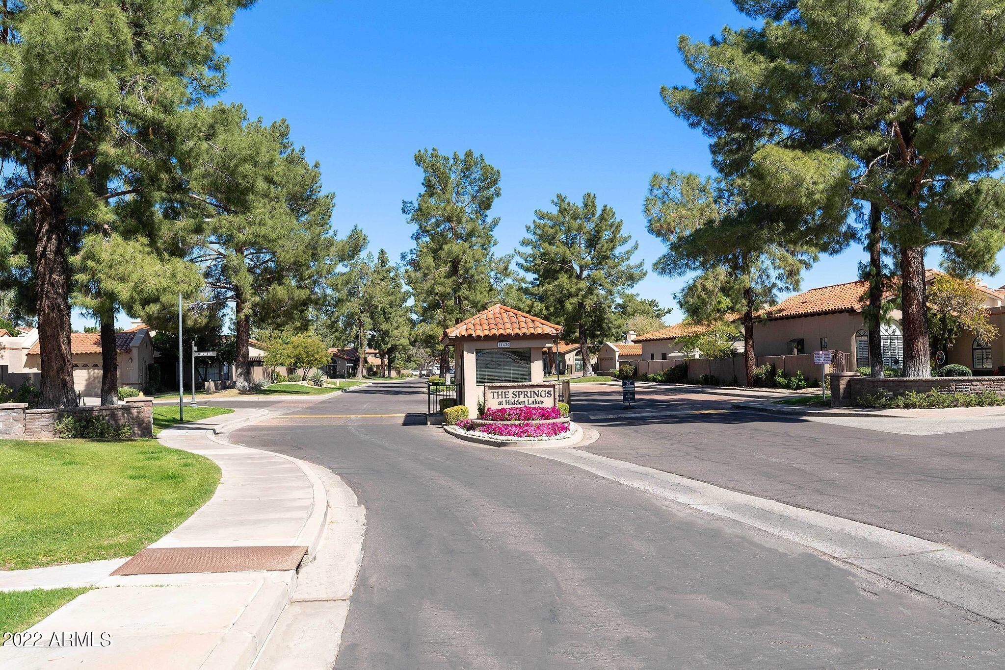 4131 E ALTADENA Avenue