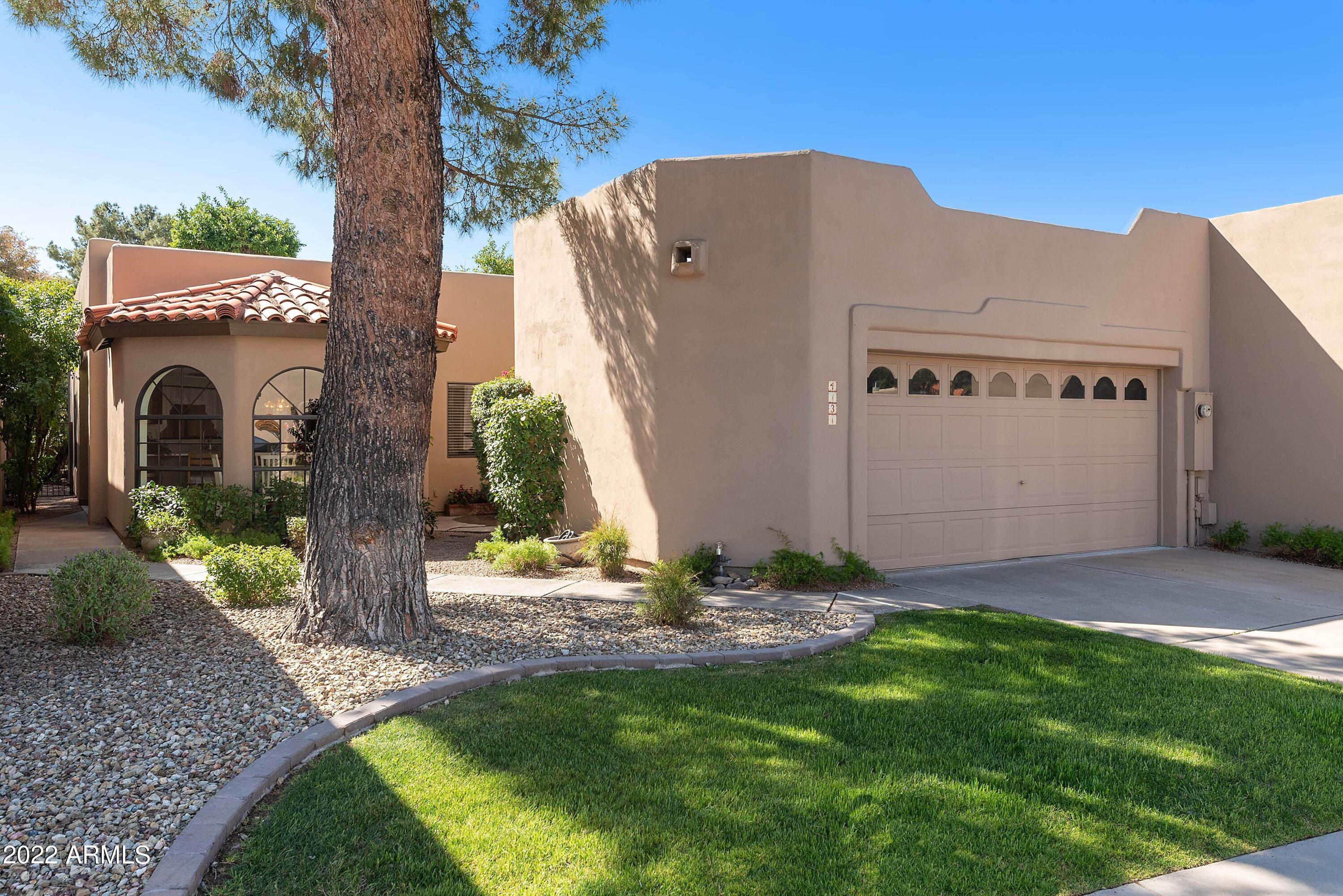 4131 E ALTADENA Avenue