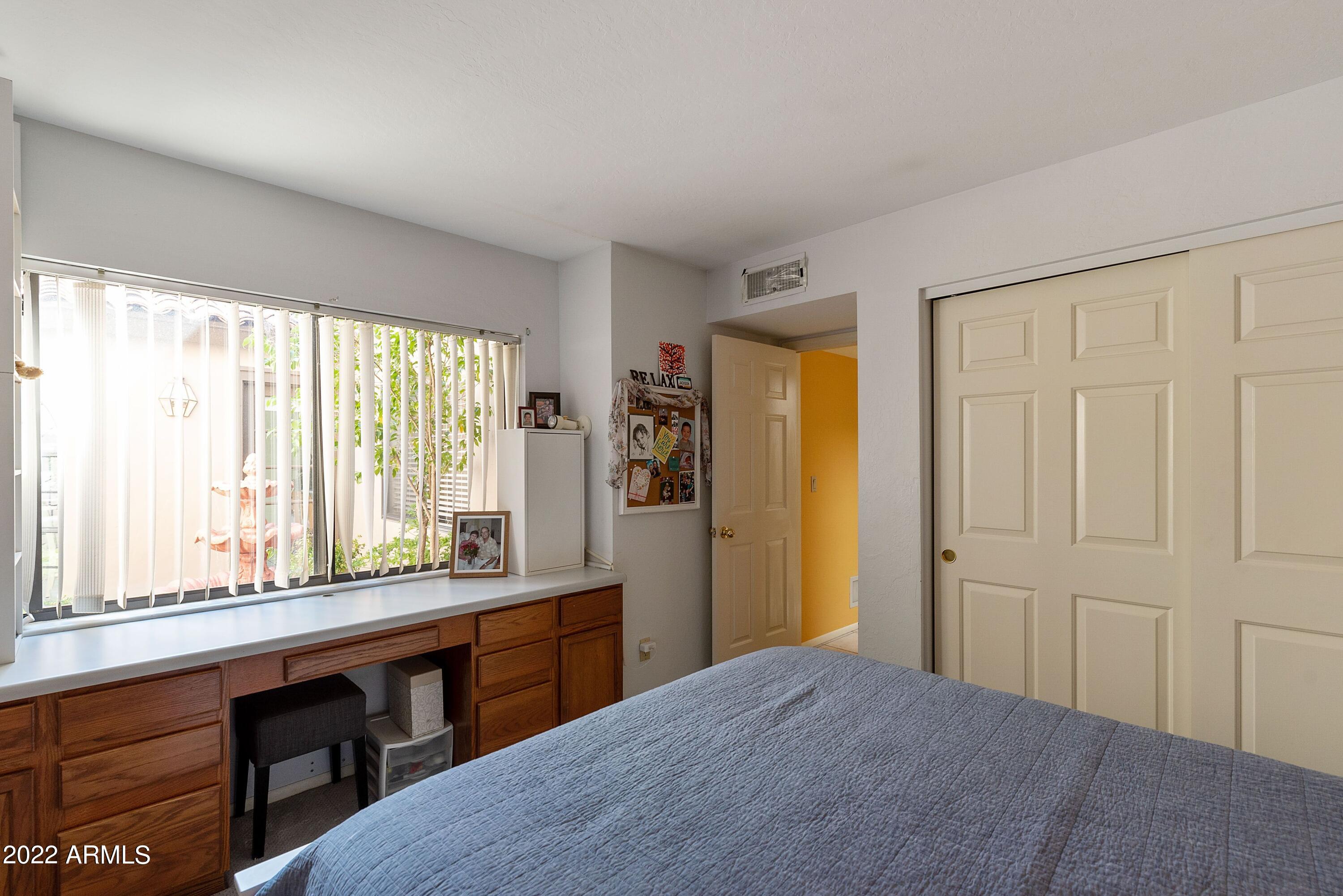 4131 E ALTADENA Avenue