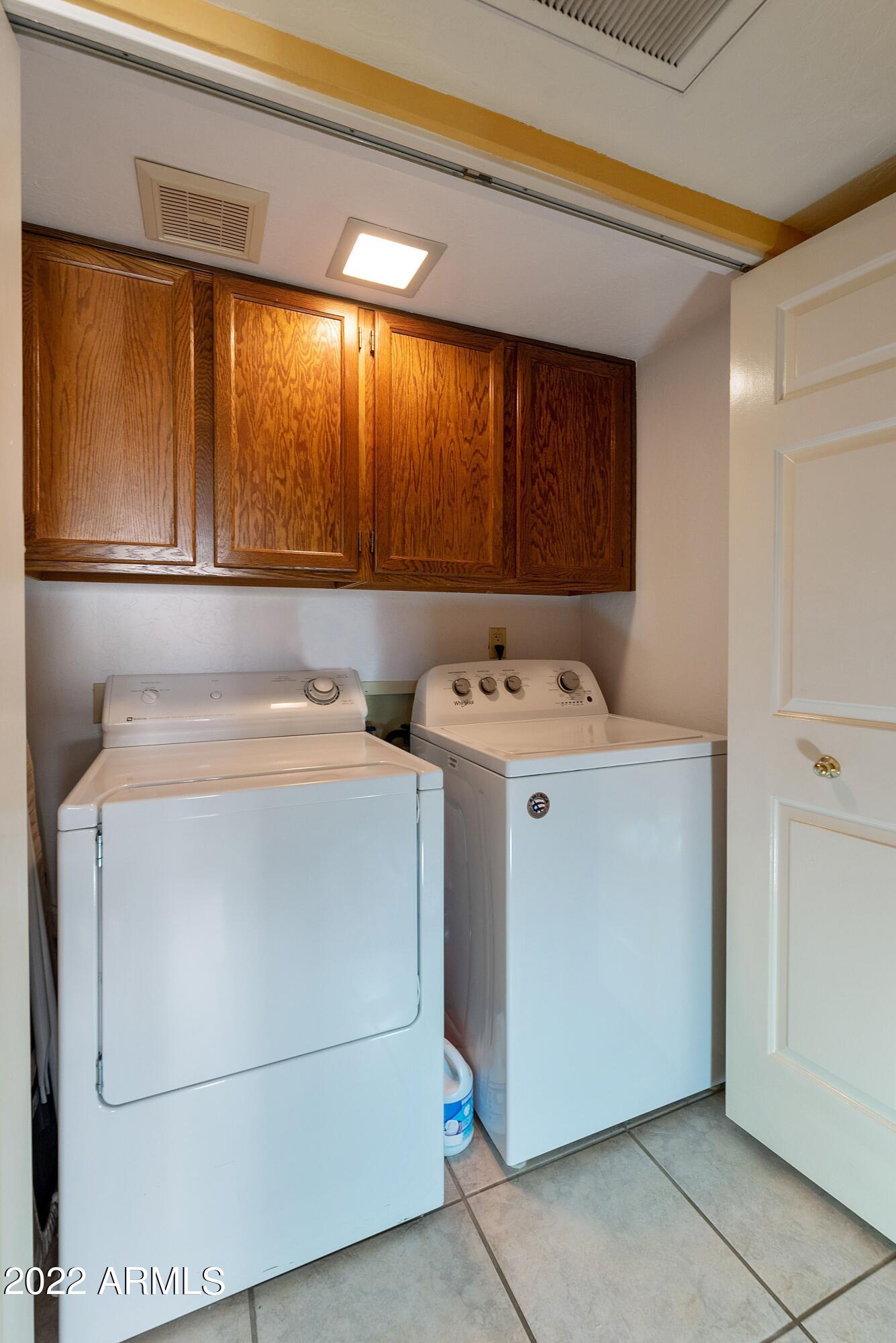 4131 E ALTADENA Avenue