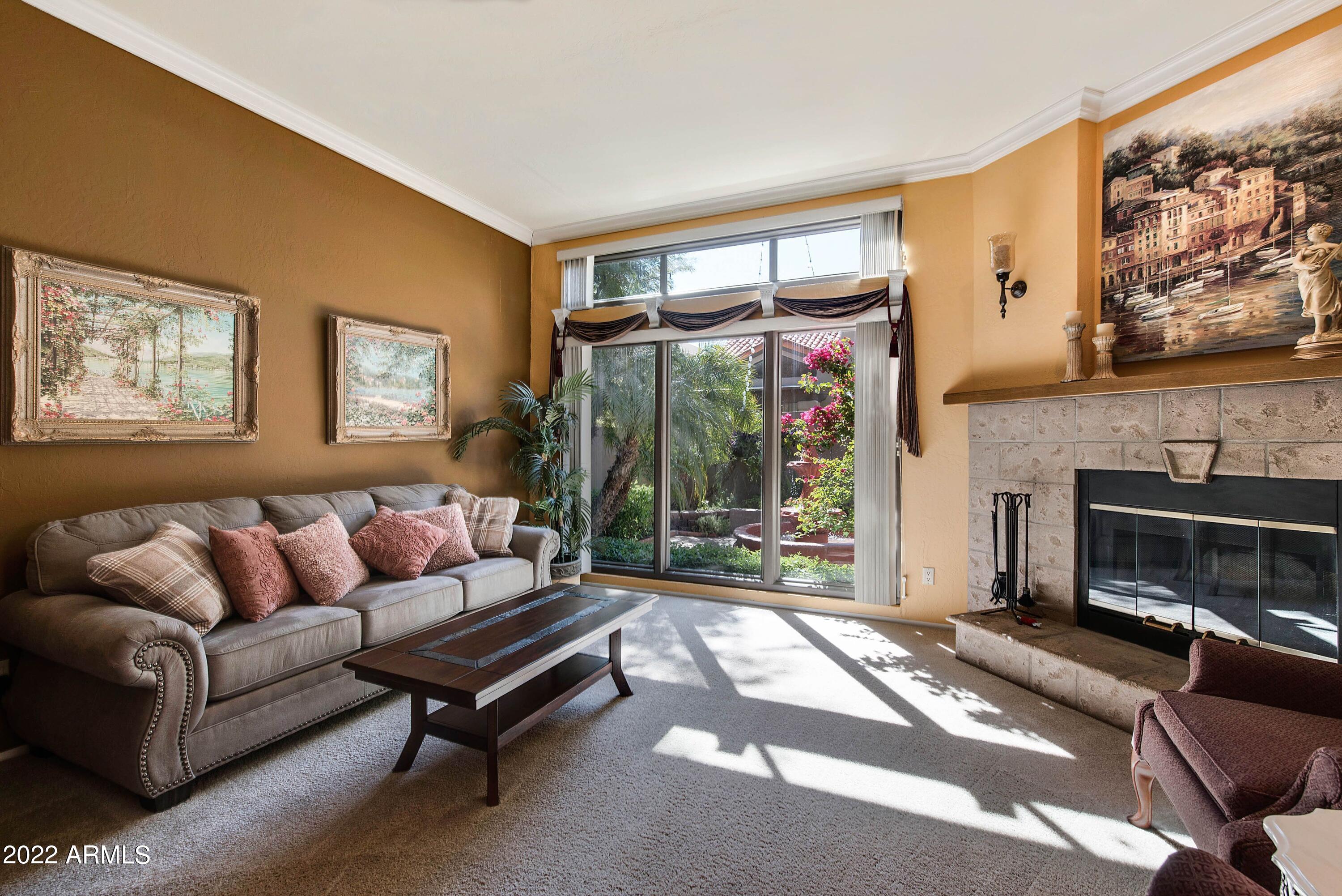 4131 E ALTADENA Avenue