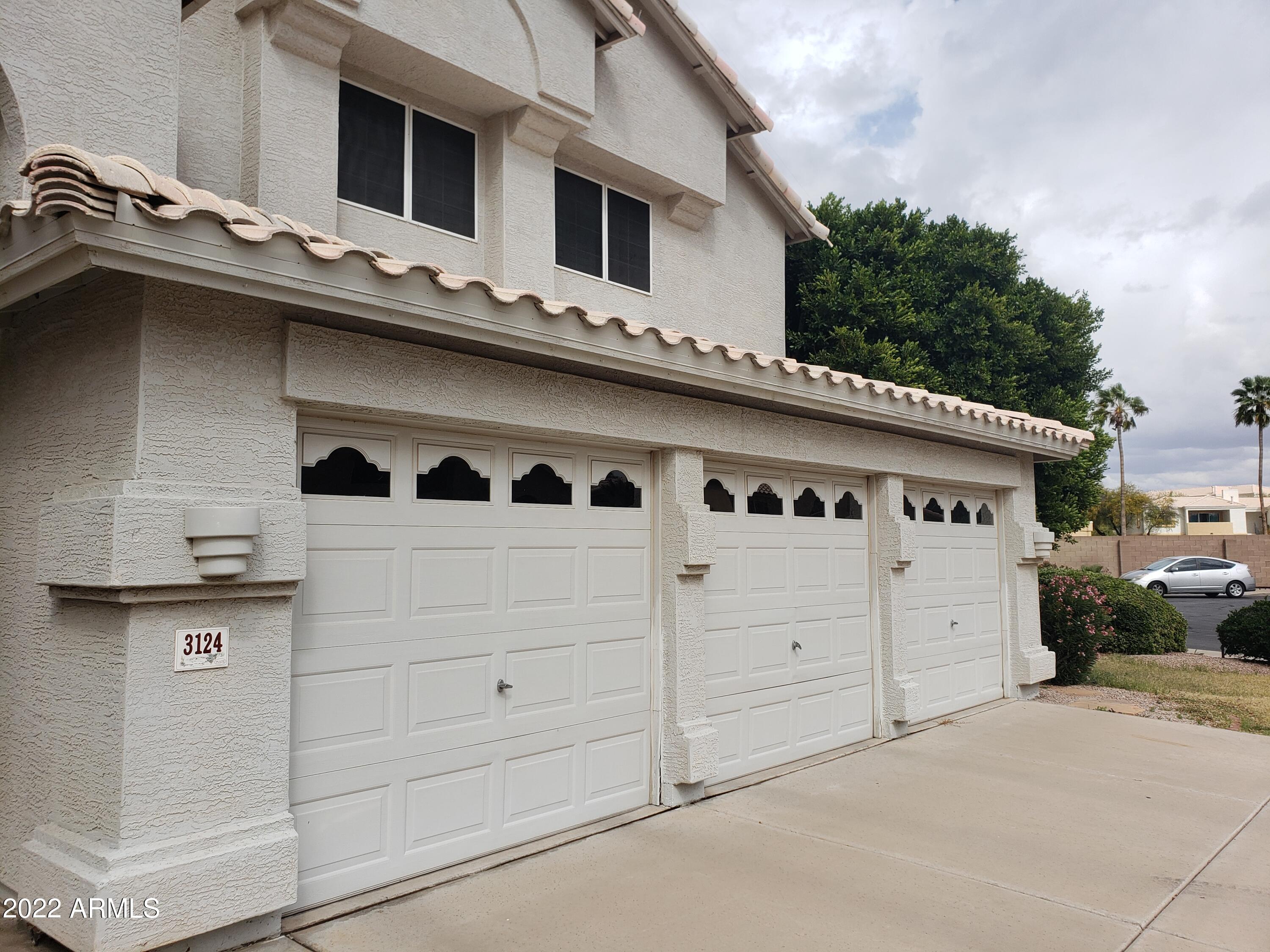 3124 W TYSON Place