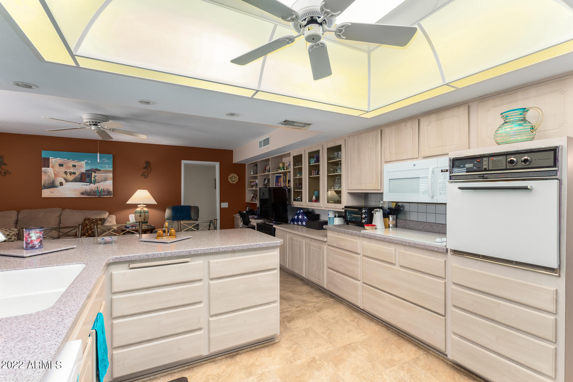 11406 N FLORAL Court