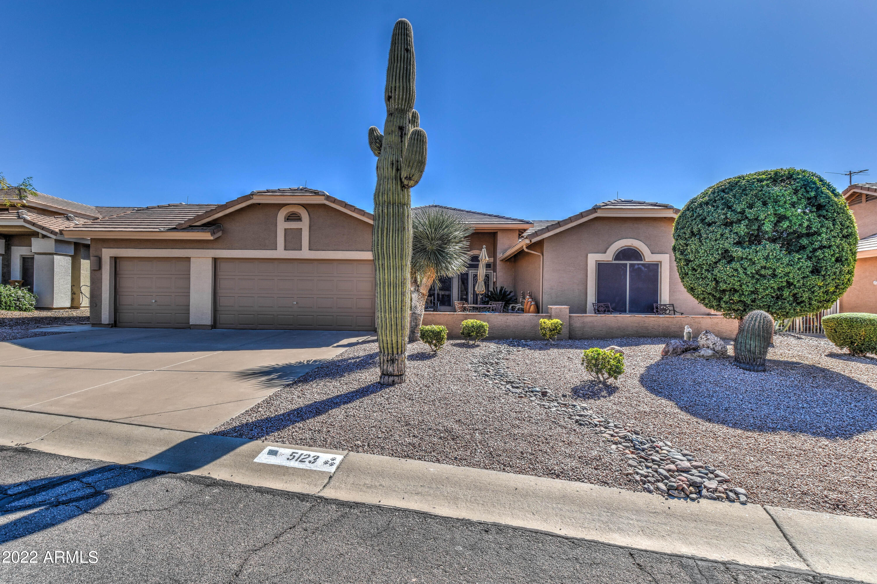 5123 S CRESTED SAGUARO Lane