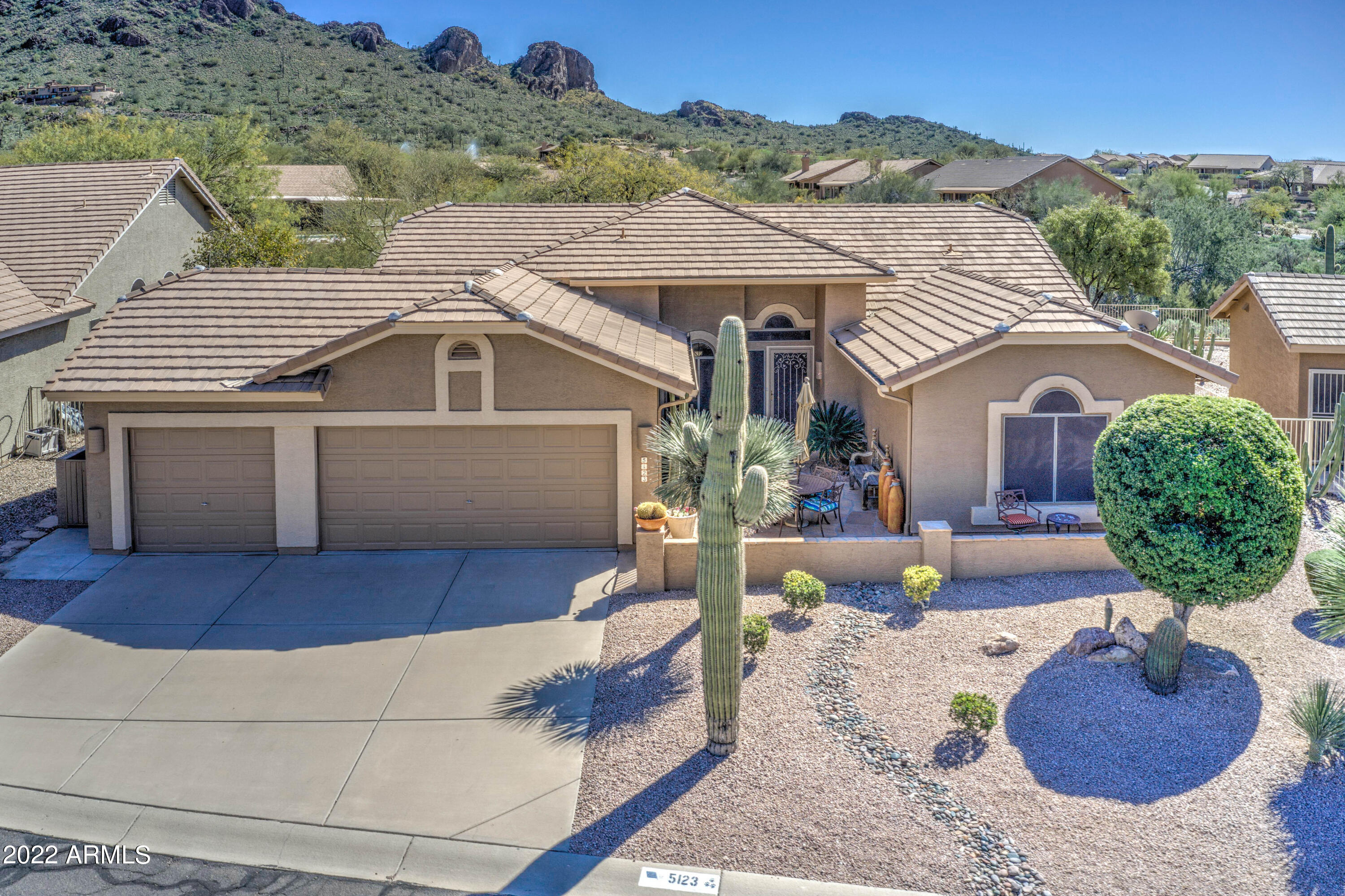 5123 S CRESTED SAGUARO Lane