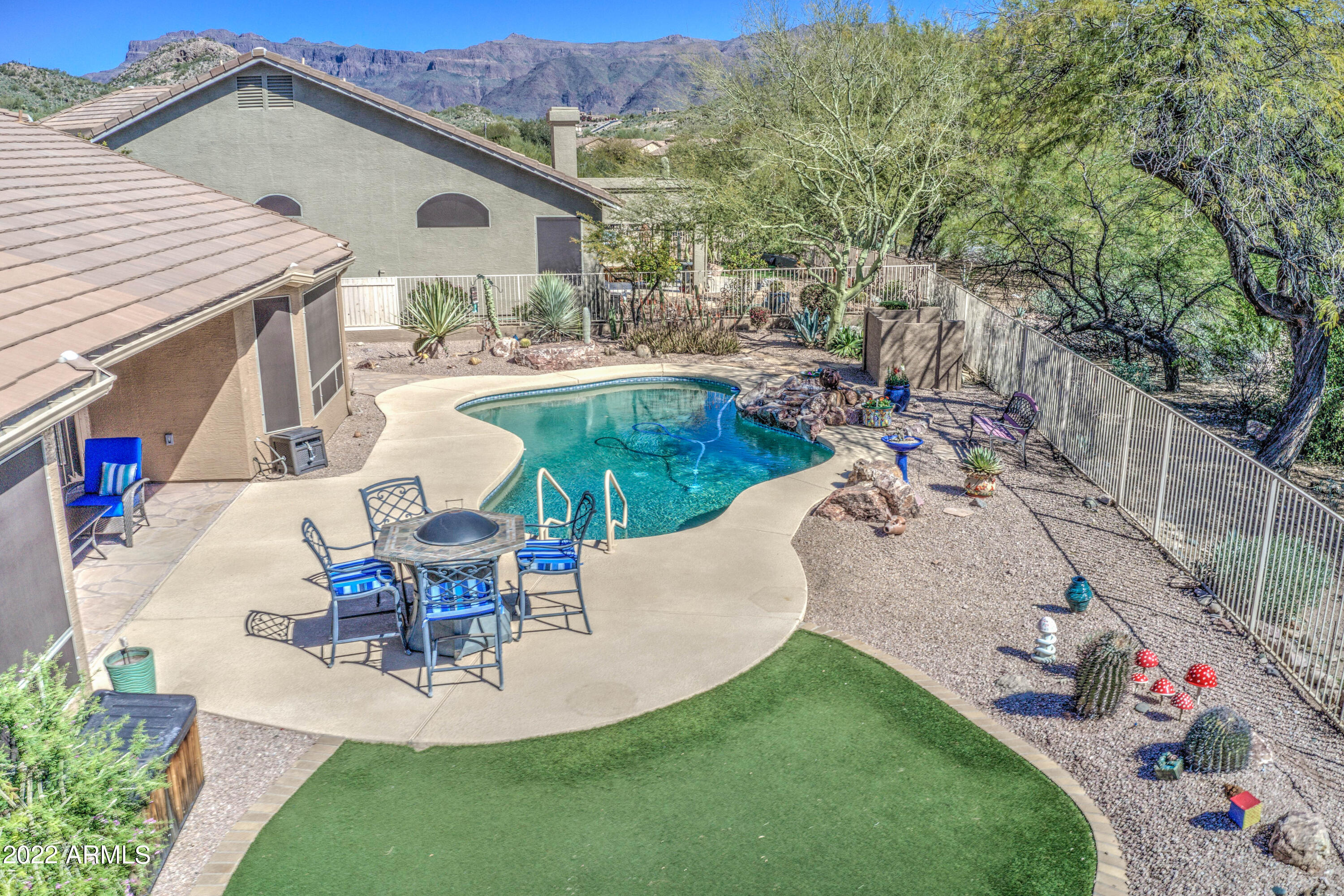 5123 S CRESTED SAGUARO Lane