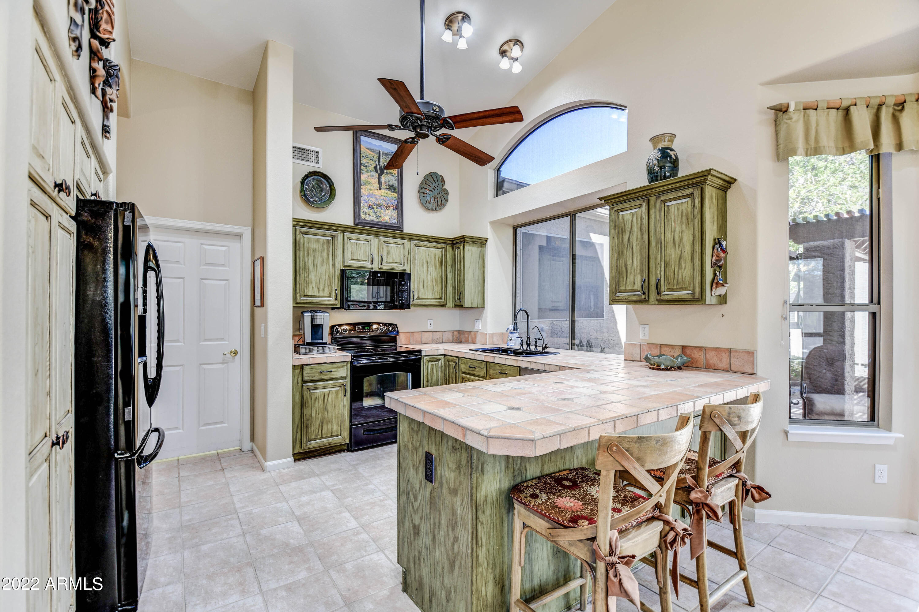 5123 S CRESTED SAGUARO Lane