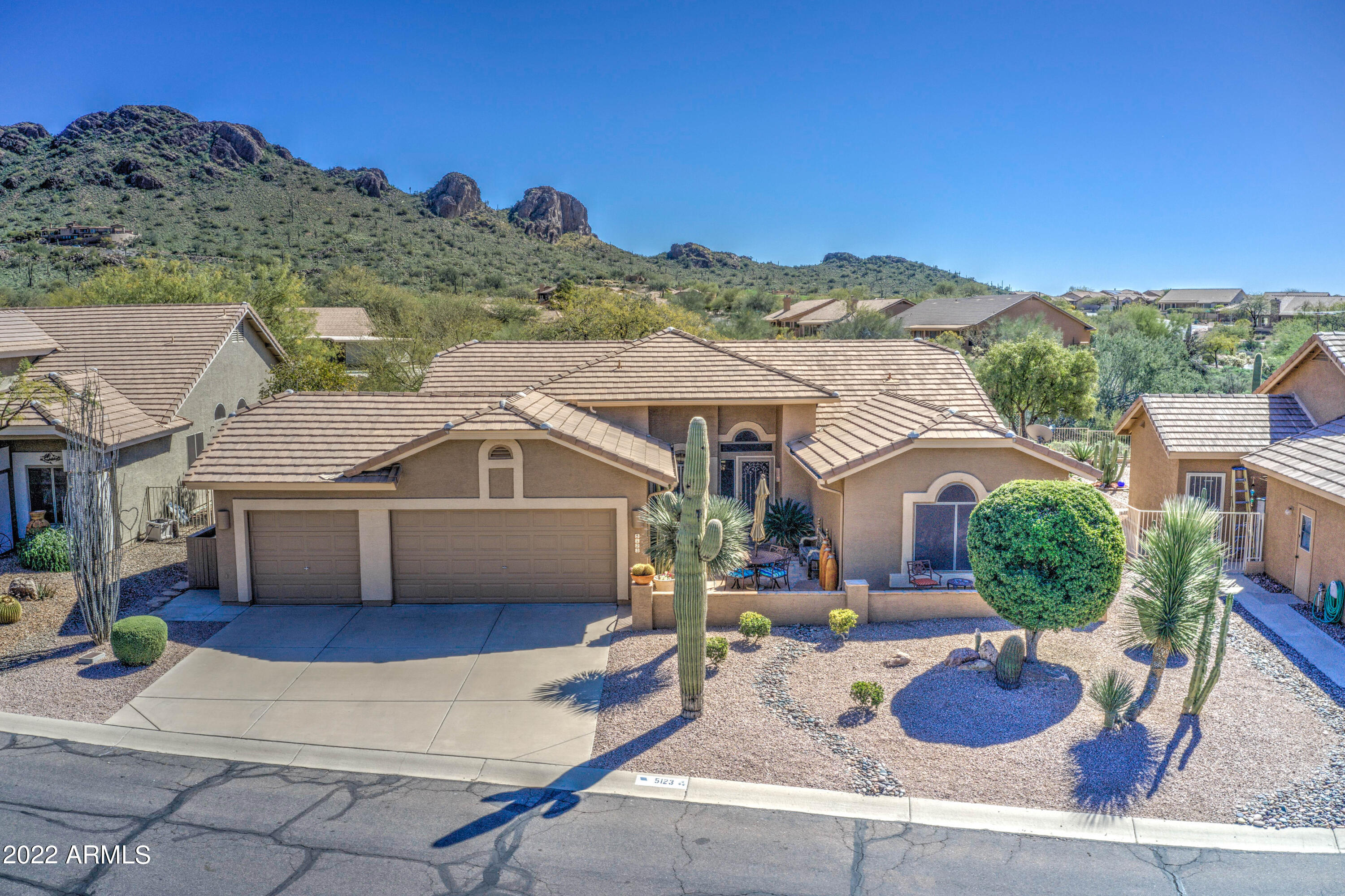 5123 S CRESTED SAGUARO Lane