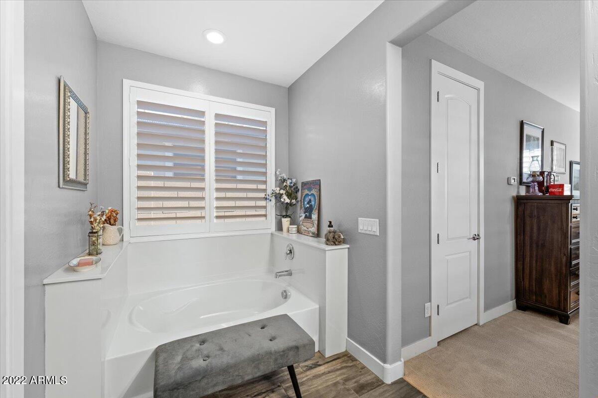 10605 E DURANT Drive