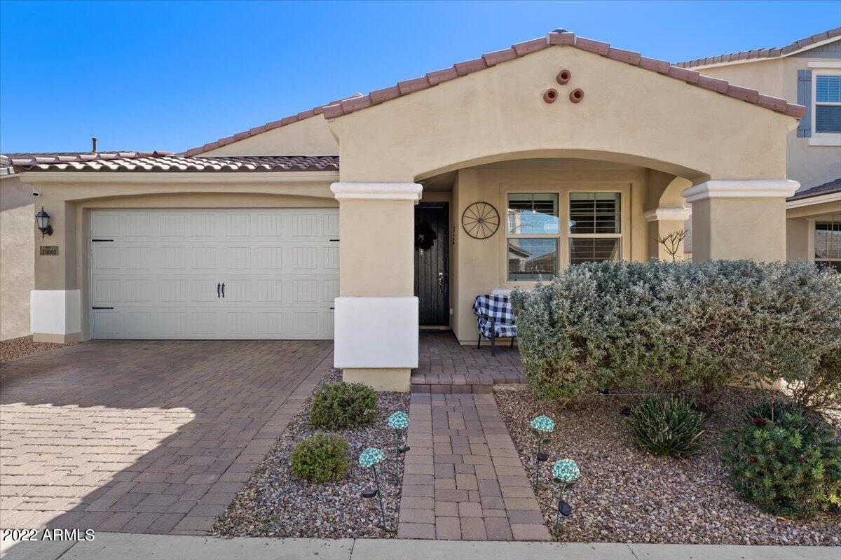 10605 E DURANT Drive