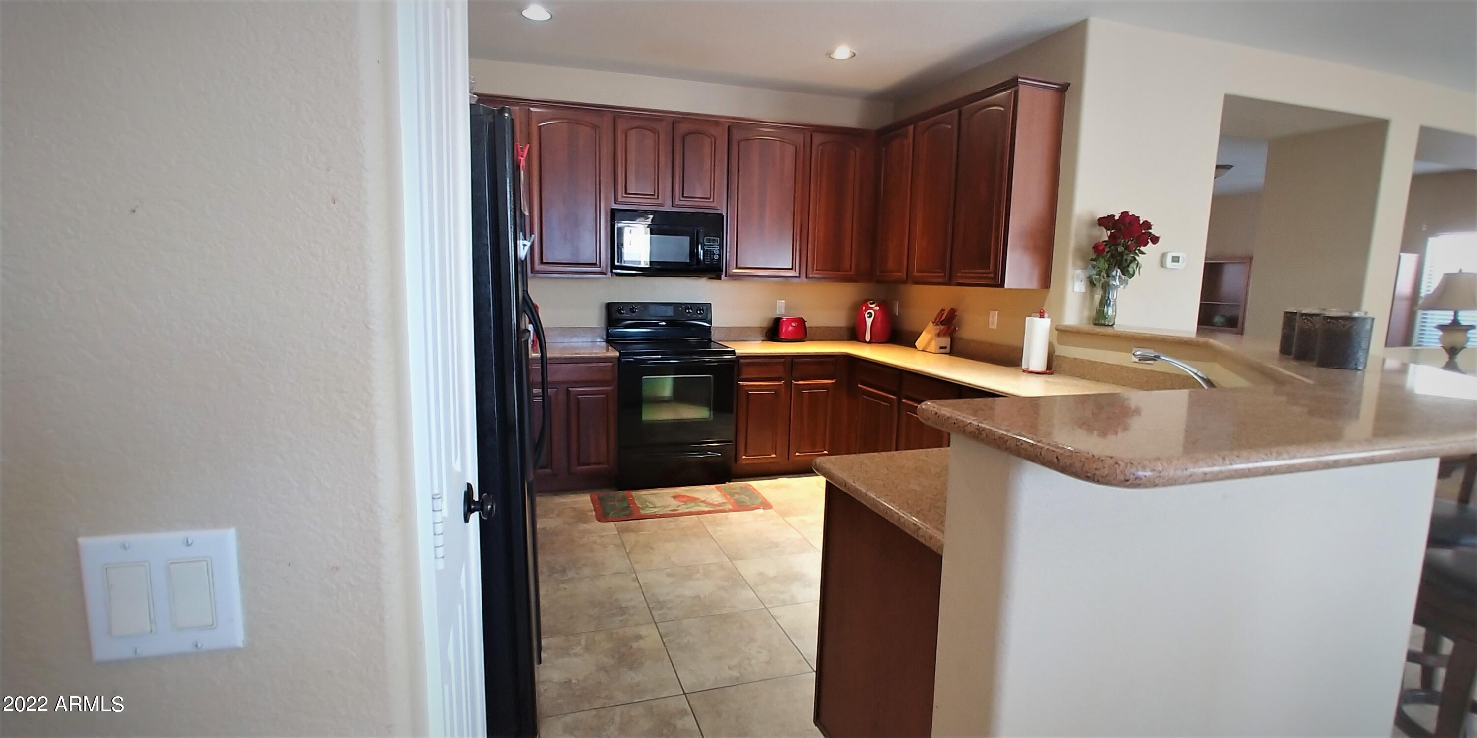 25639 W LYNNE Lane