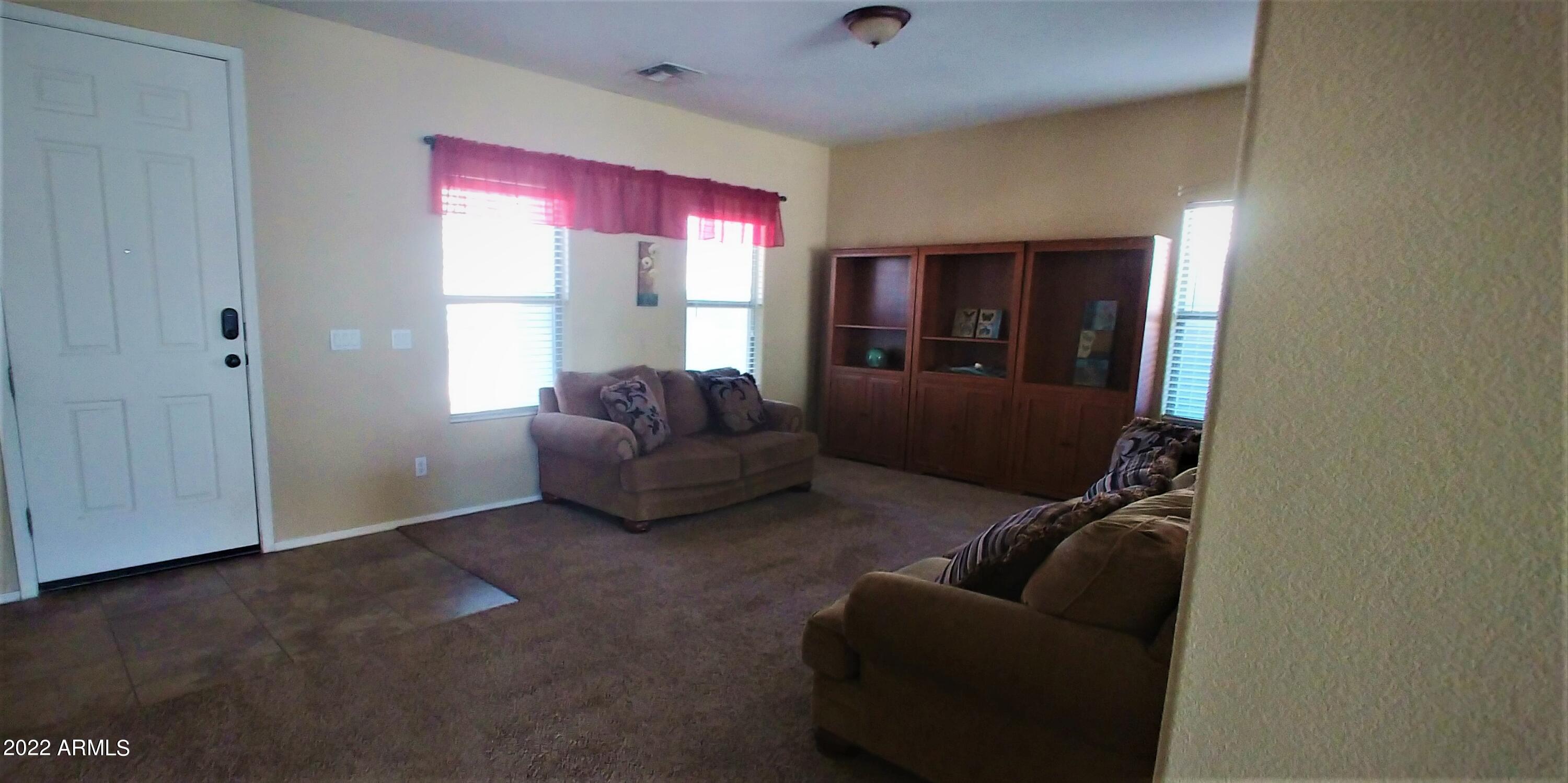 25639 W LYNNE Lane