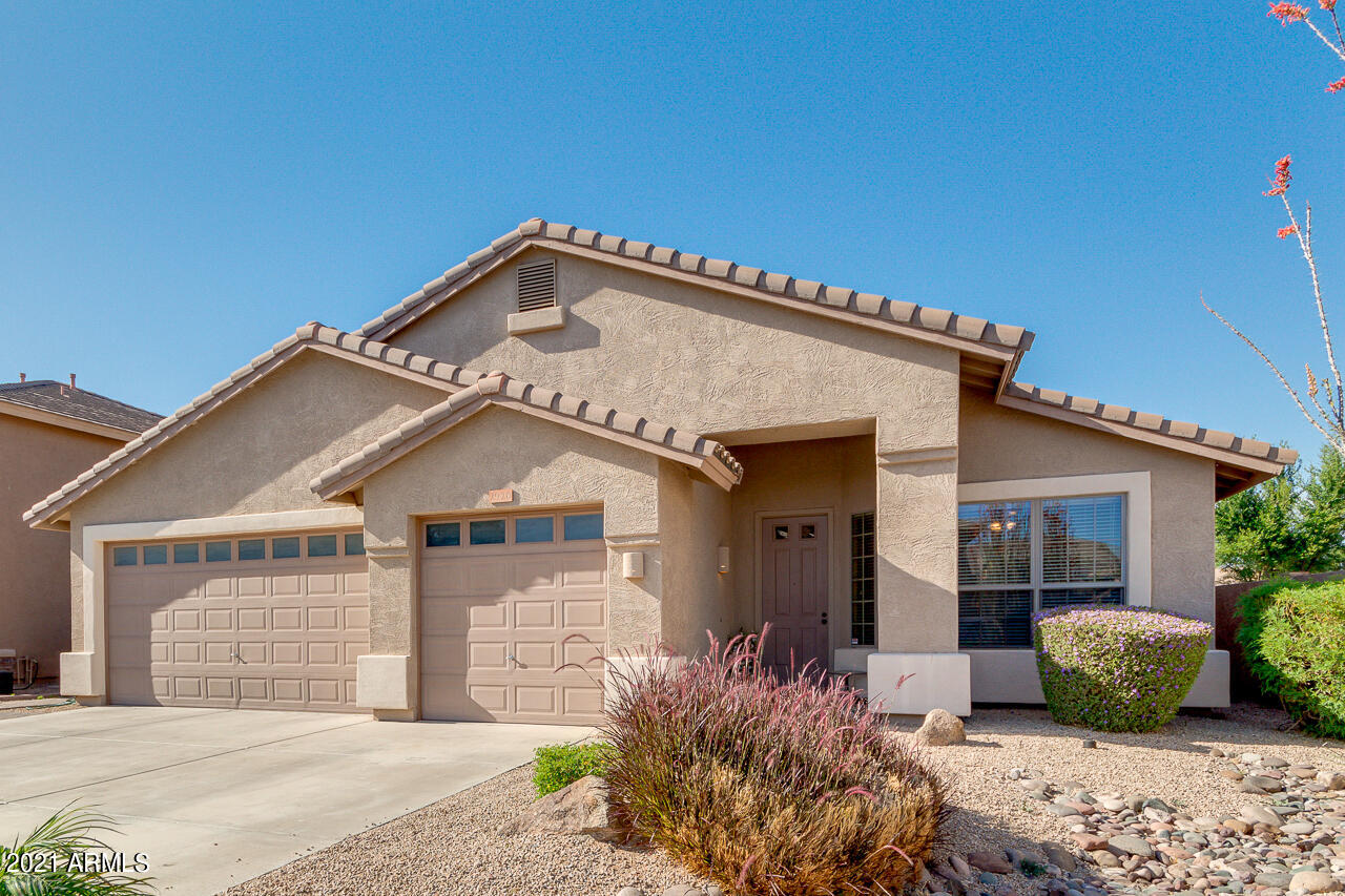 2920 E CEDAR Place