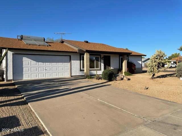 3302 W Pontiac Drive