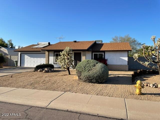 3302 W Pontiac Drive