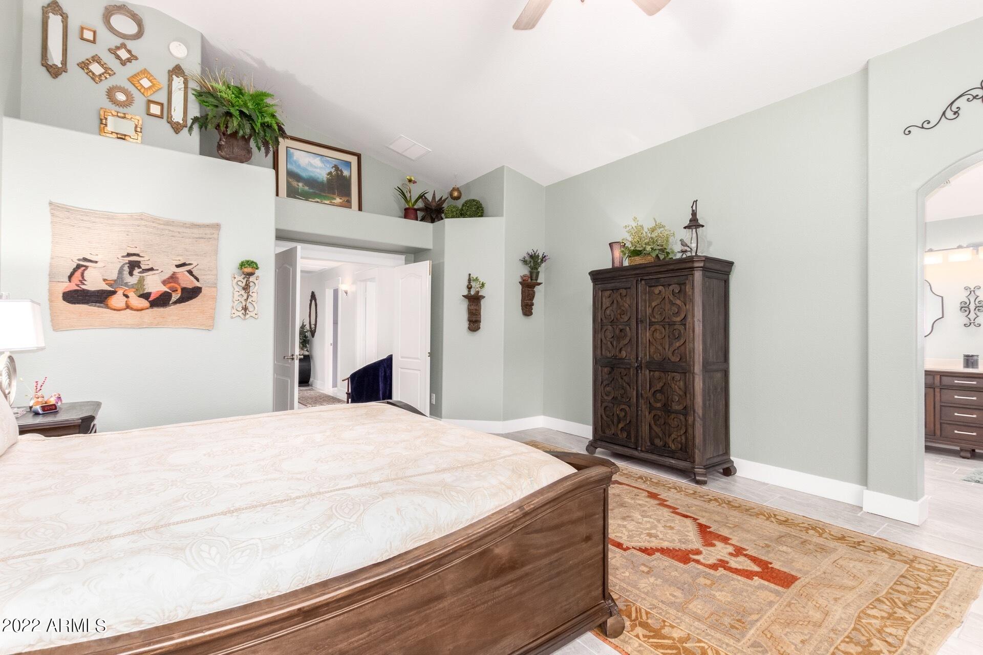 3246 S CALDERON --