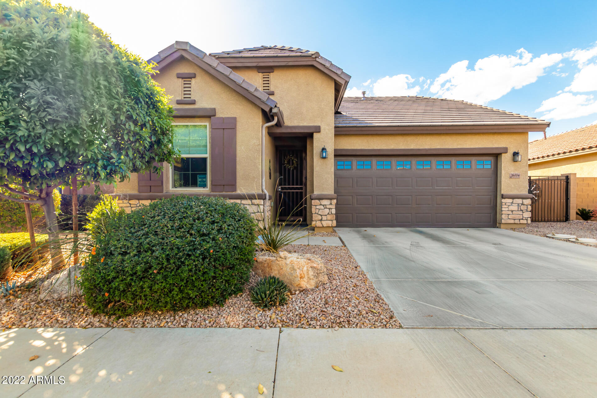 16004 N 109TH Lane