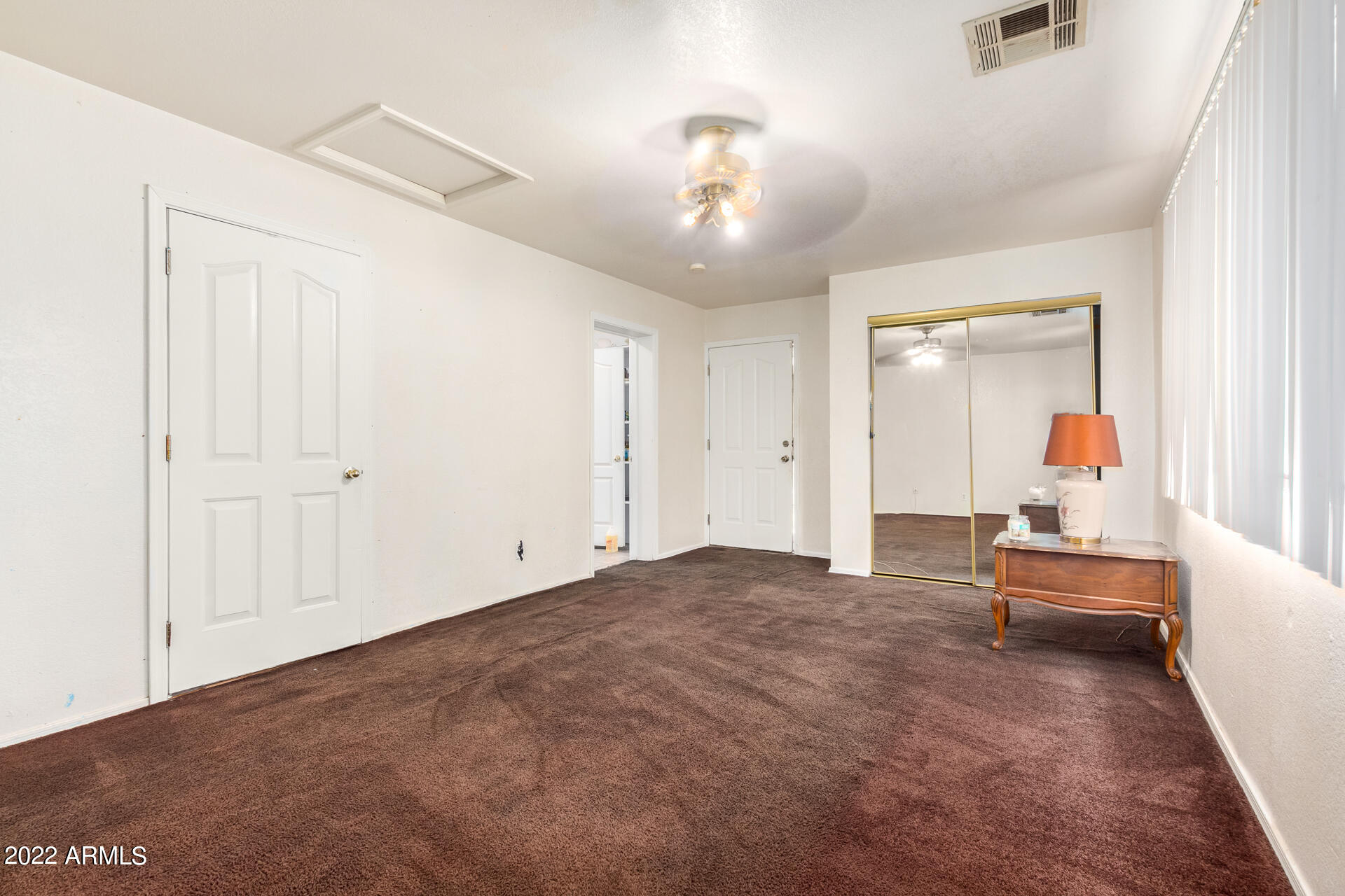 2224 W PECAN Road