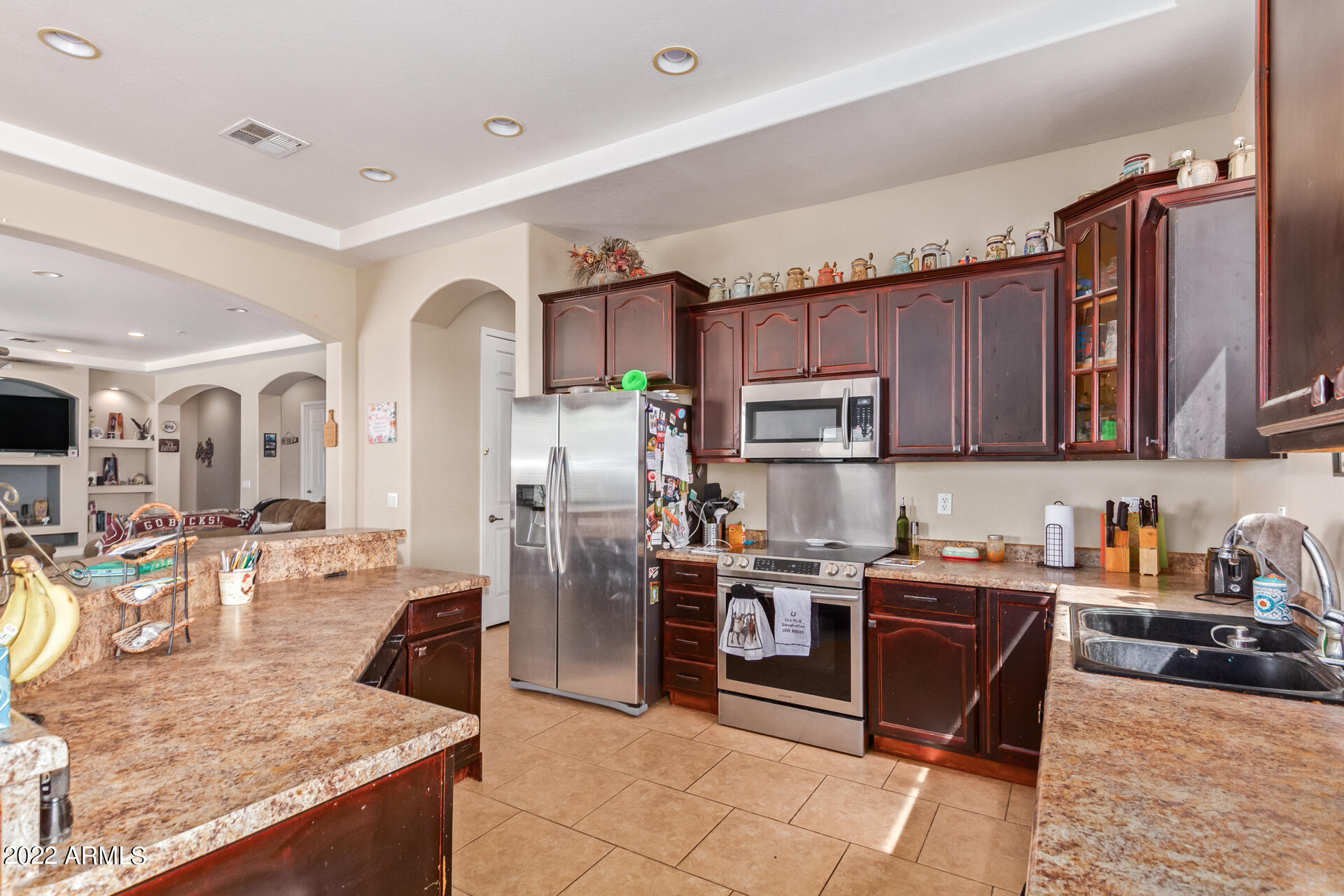 20445 W THISTLE LANDING Drive