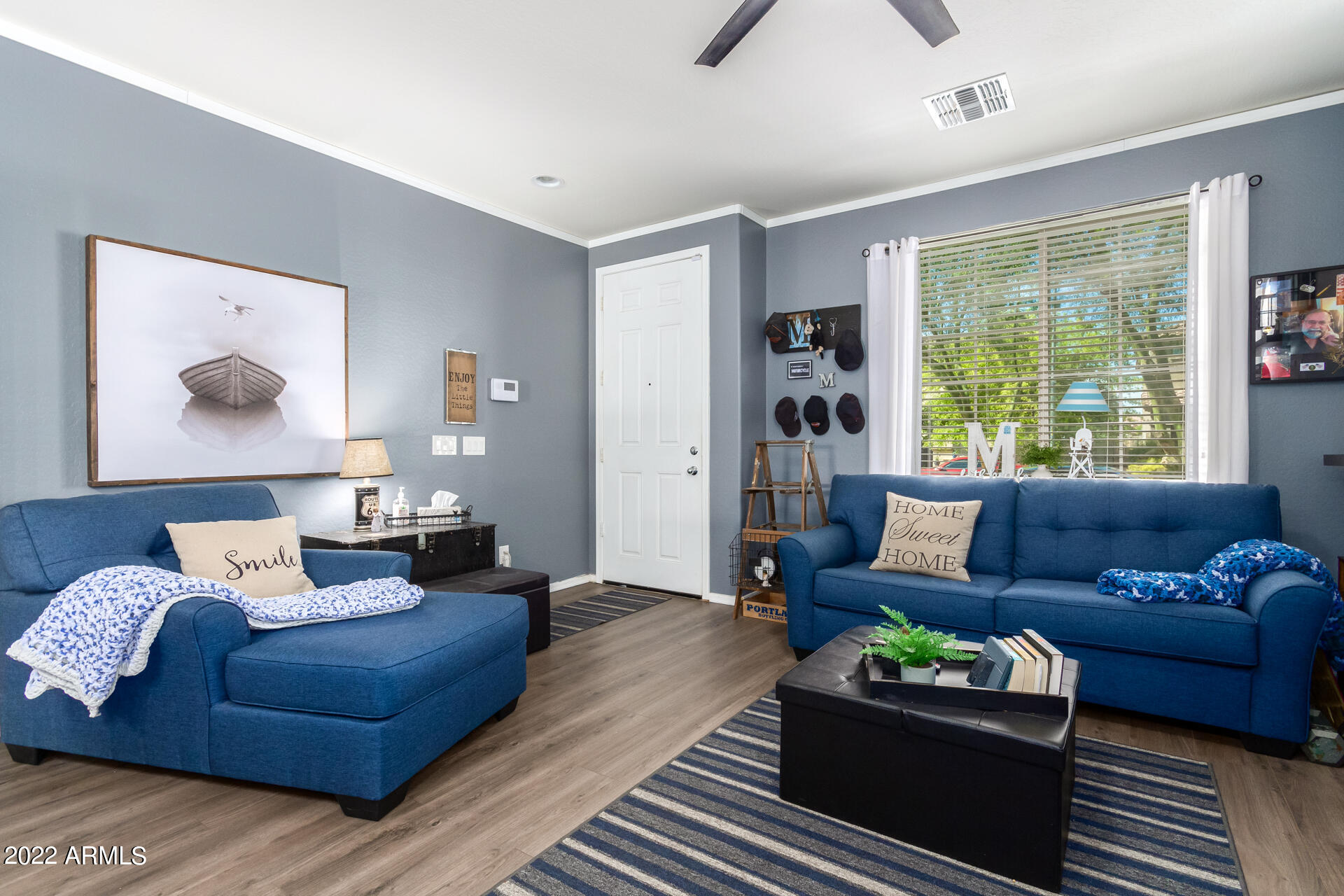 12021 W DAVIS Lane