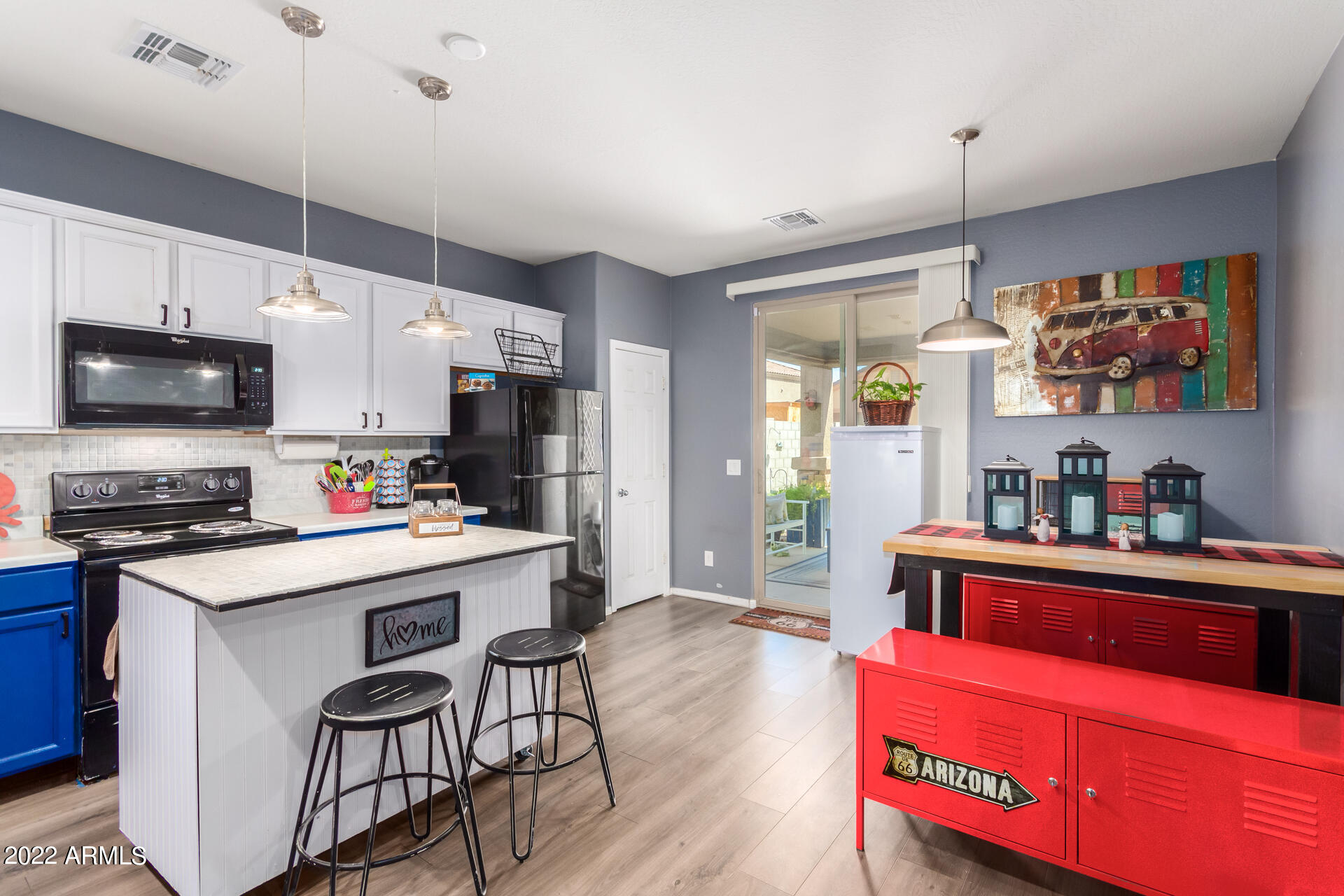 12021 W DAVIS Lane