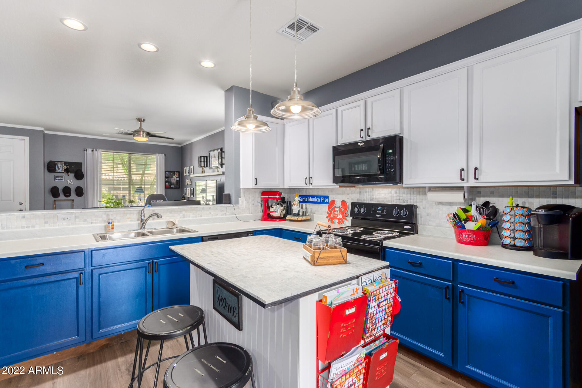 12021 W DAVIS Lane