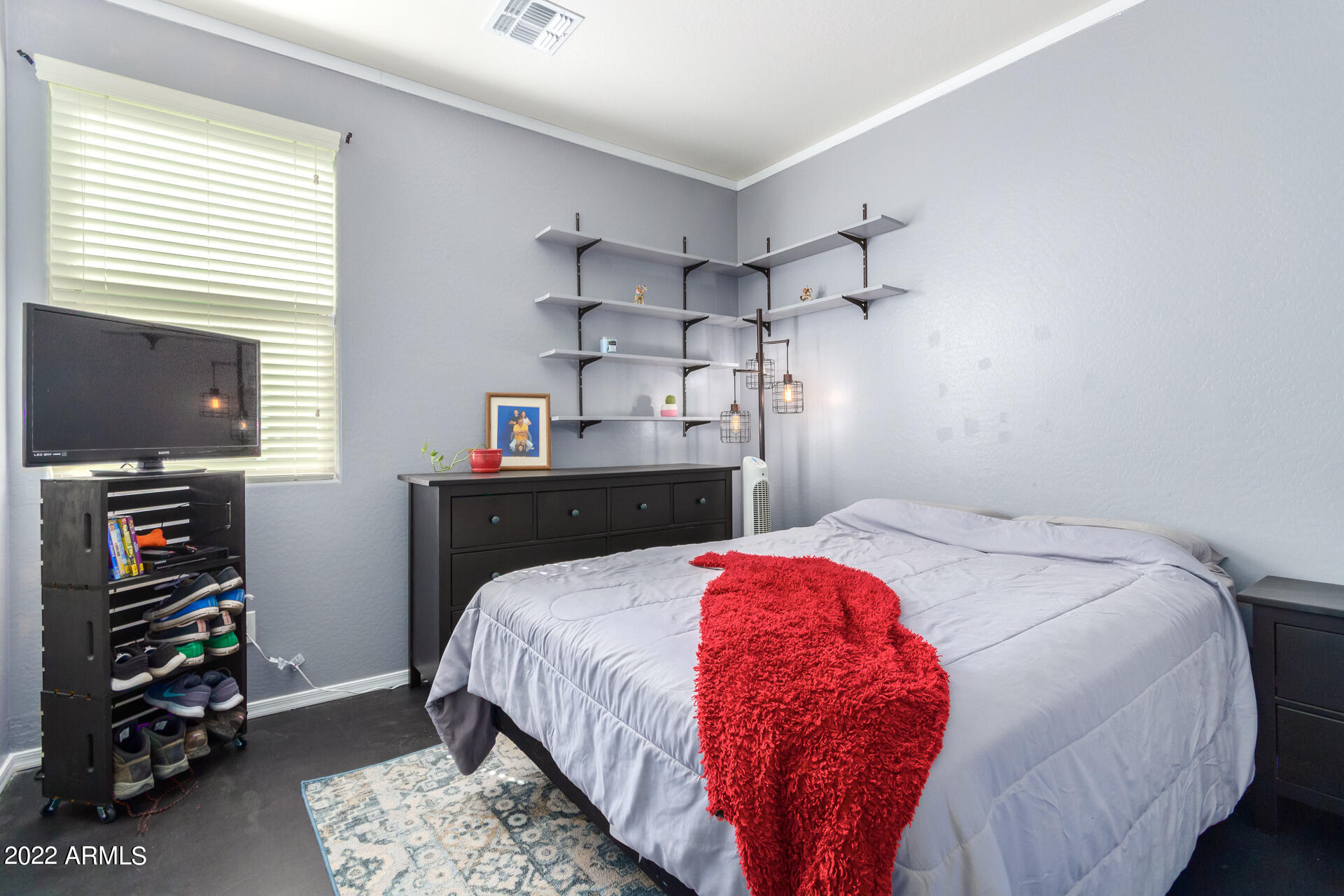 12021 W DAVIS Lane