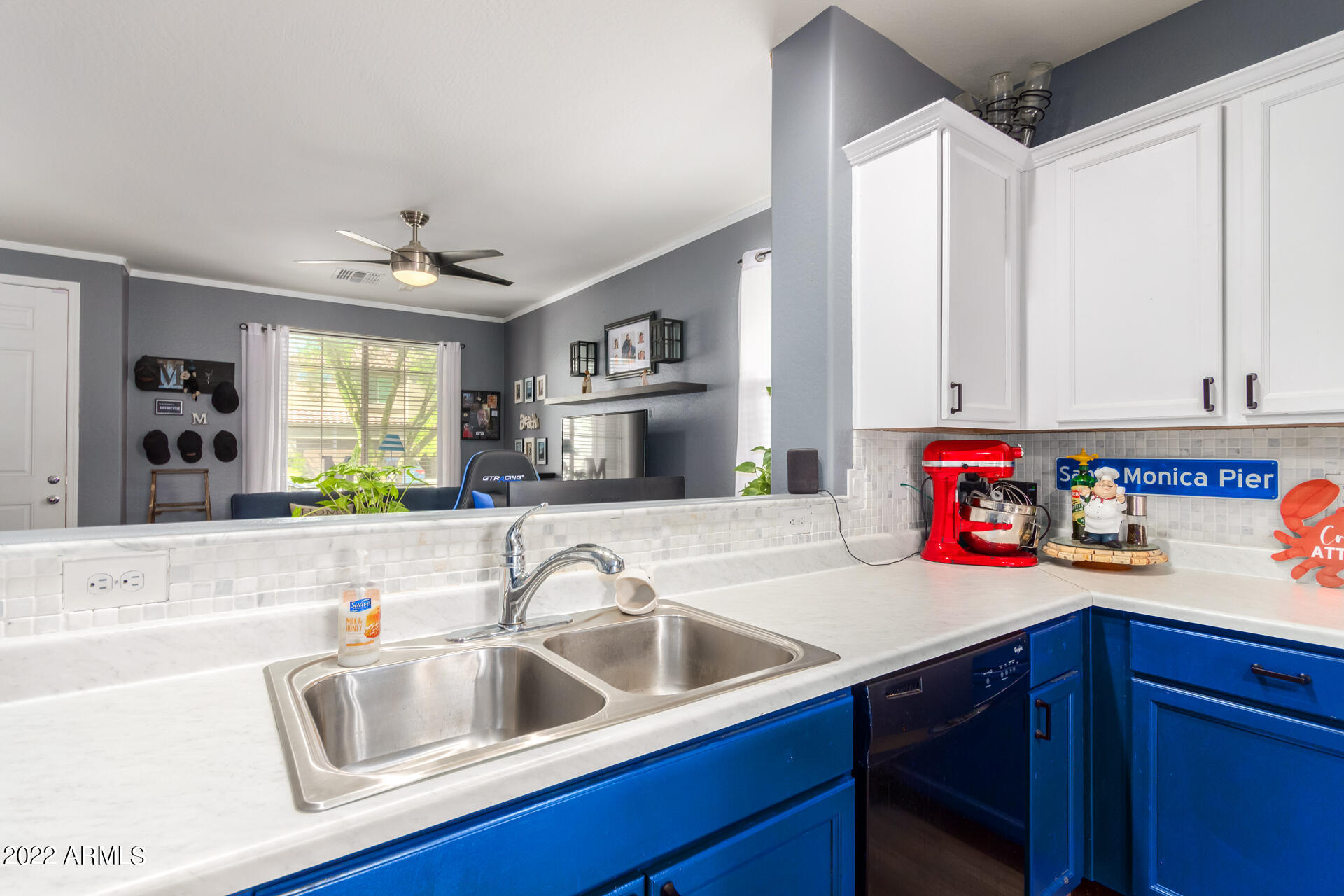 12021 W DAVIS Lane