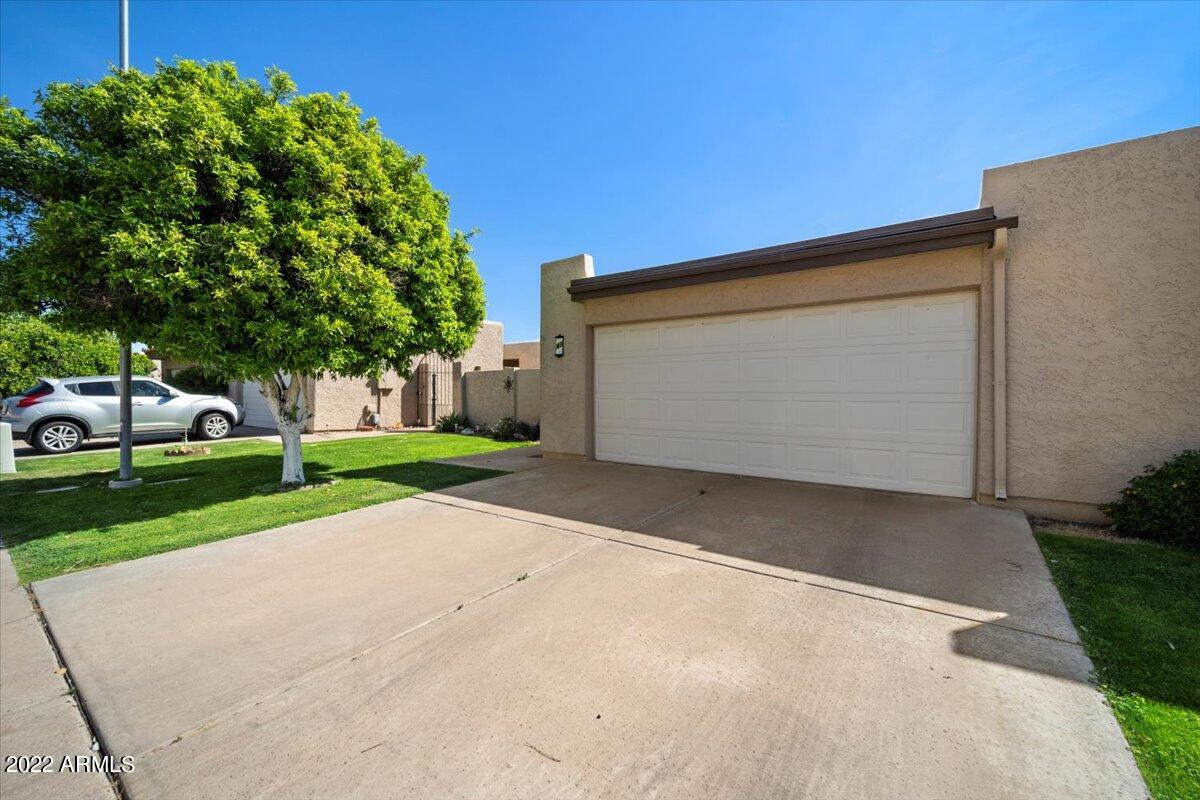 3345 E UNIVERSITY Drive Unit: #43