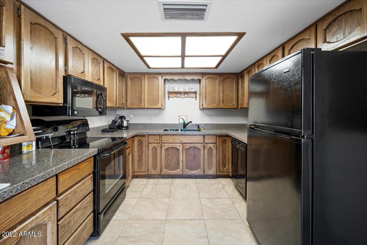 3345 E UNIVERSITY Drive Unit: #43