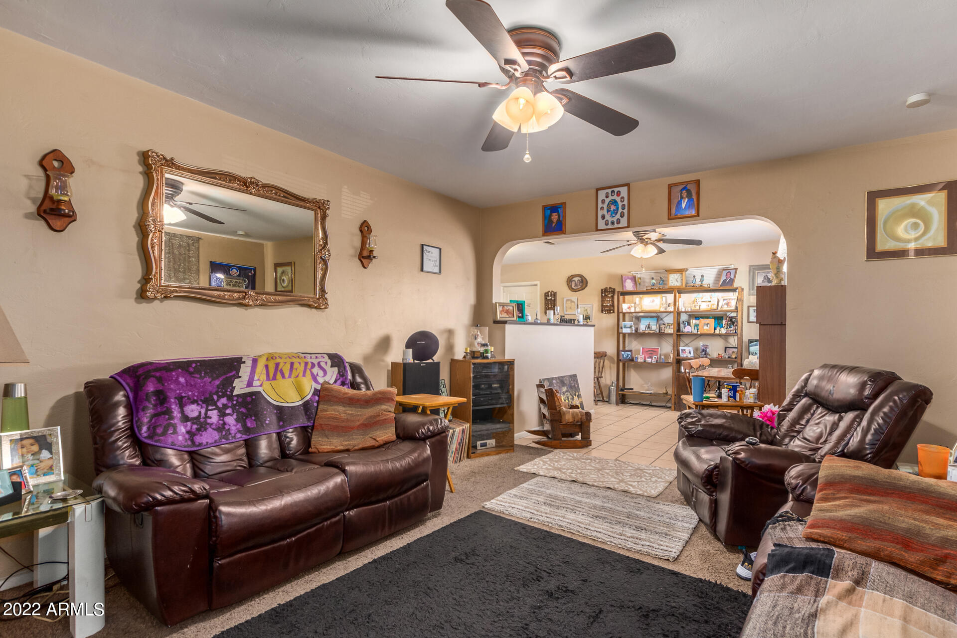 2801 W LAWRENCE Lane