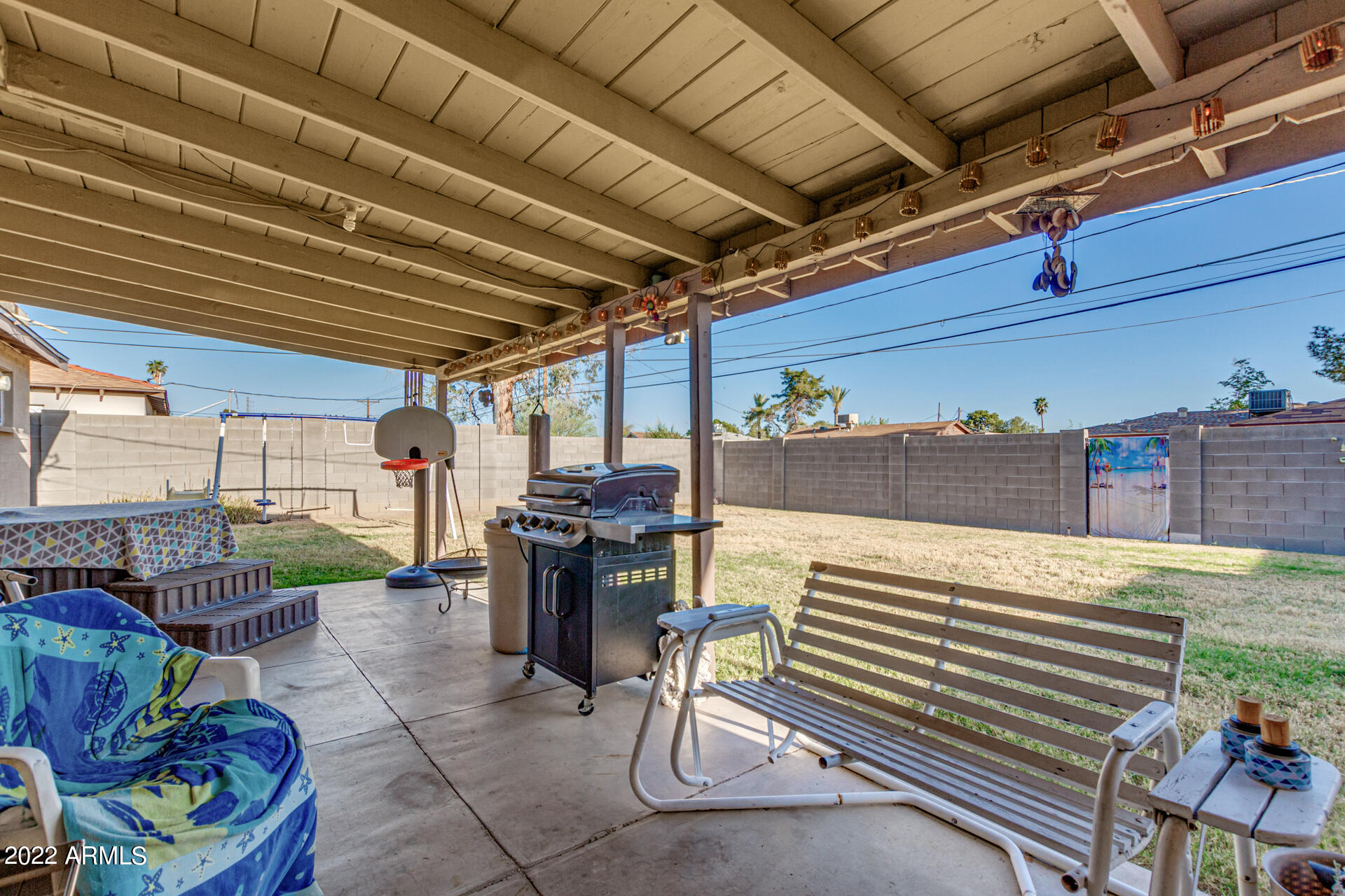 2801 W LAWRENCE Lane