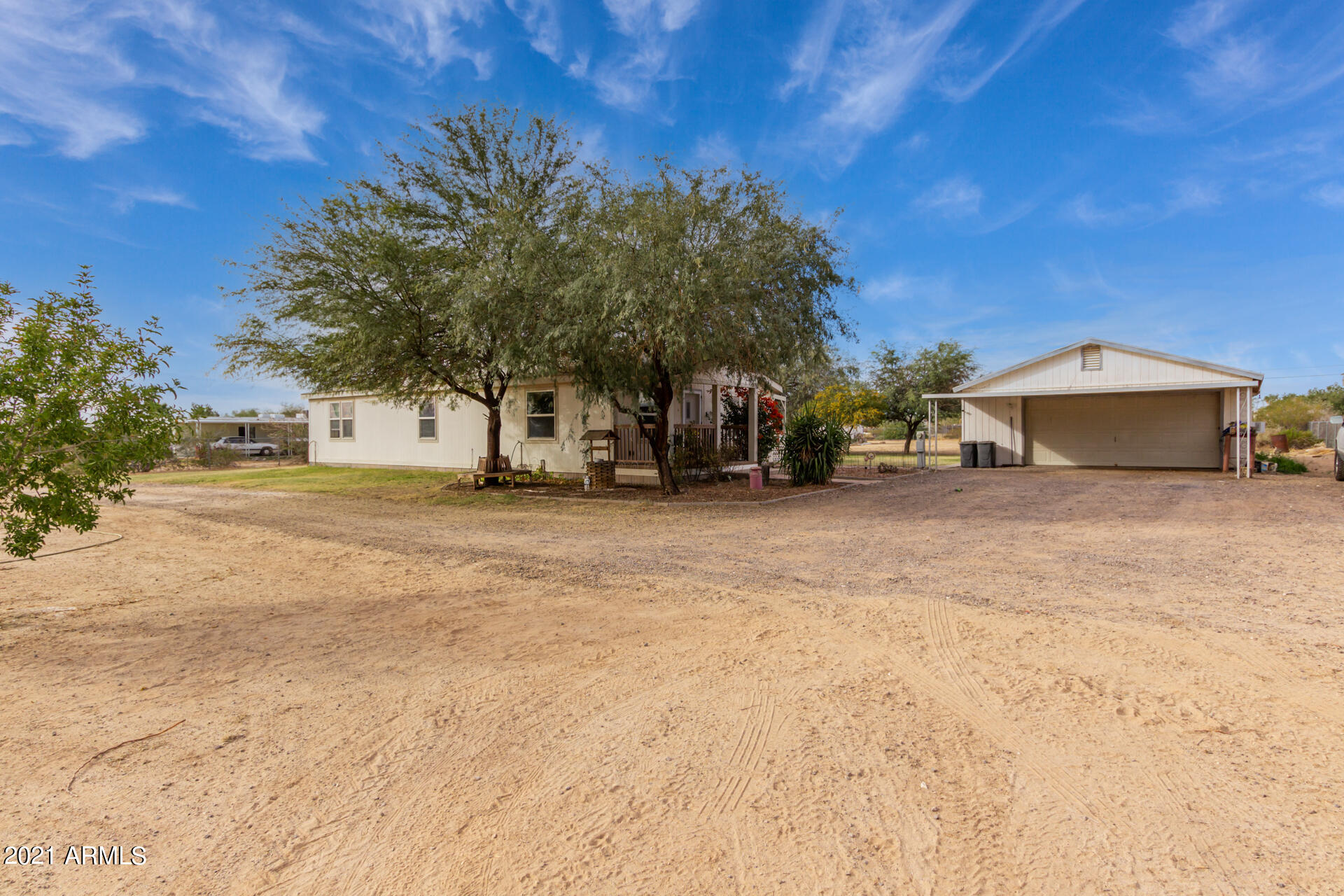 10348 N BATTLEFORD Drive