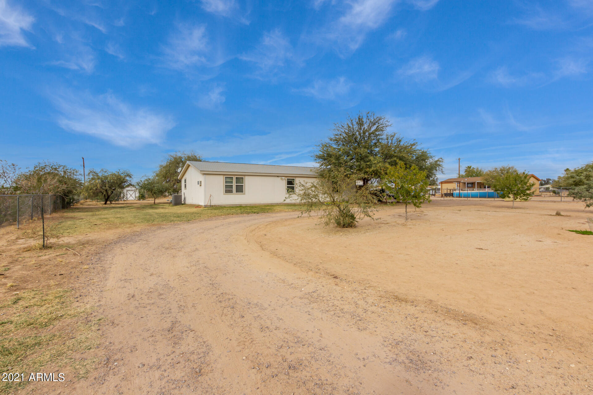 10348 N BATTLEFORD Drive