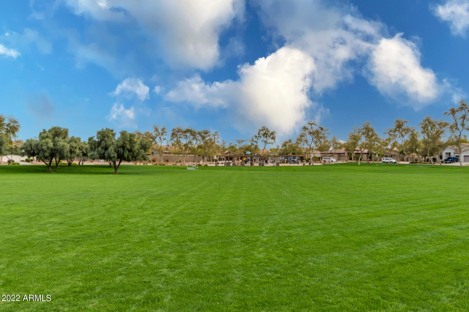 3354 E THORNTON Avenue