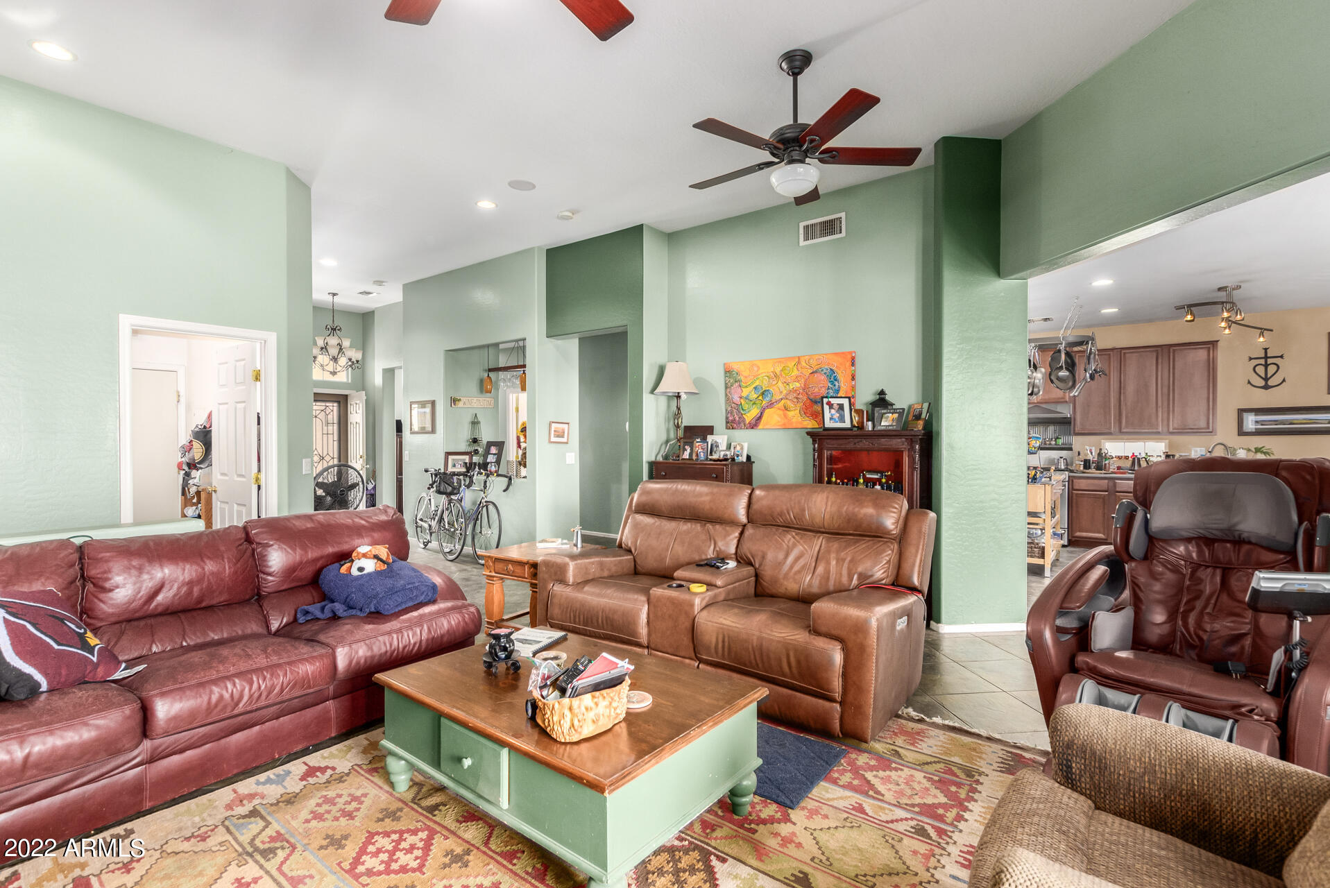 3354 E THORNTON Avenue