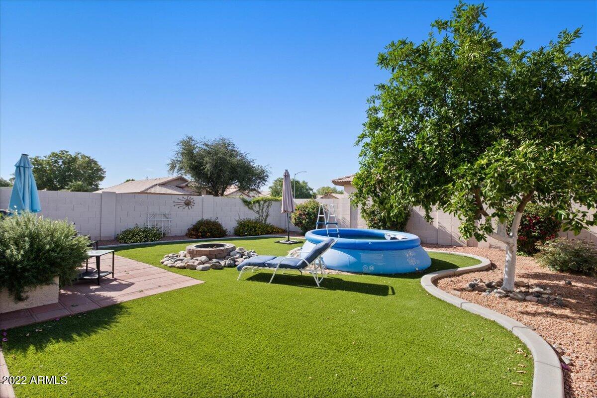 120 W HELENA Drive