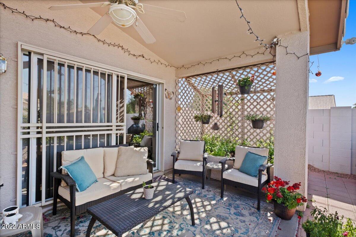 120 W HELENA Drive