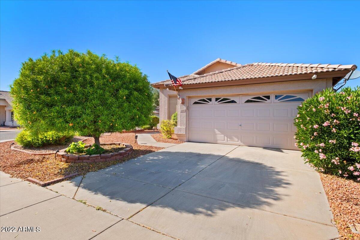 120 W HELENA Drive