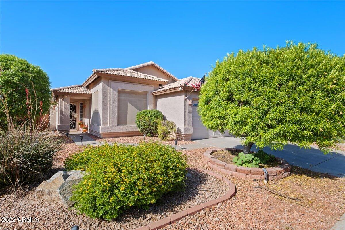 120 W HELENA Drive