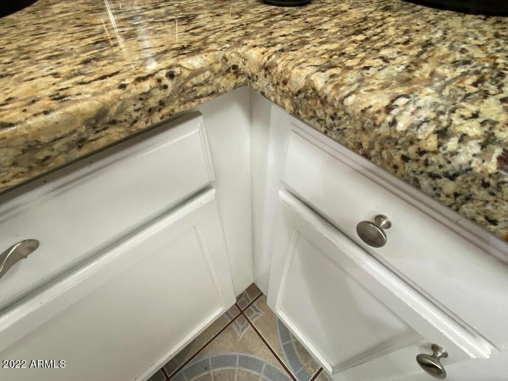 12913 W LAUREL Lane
