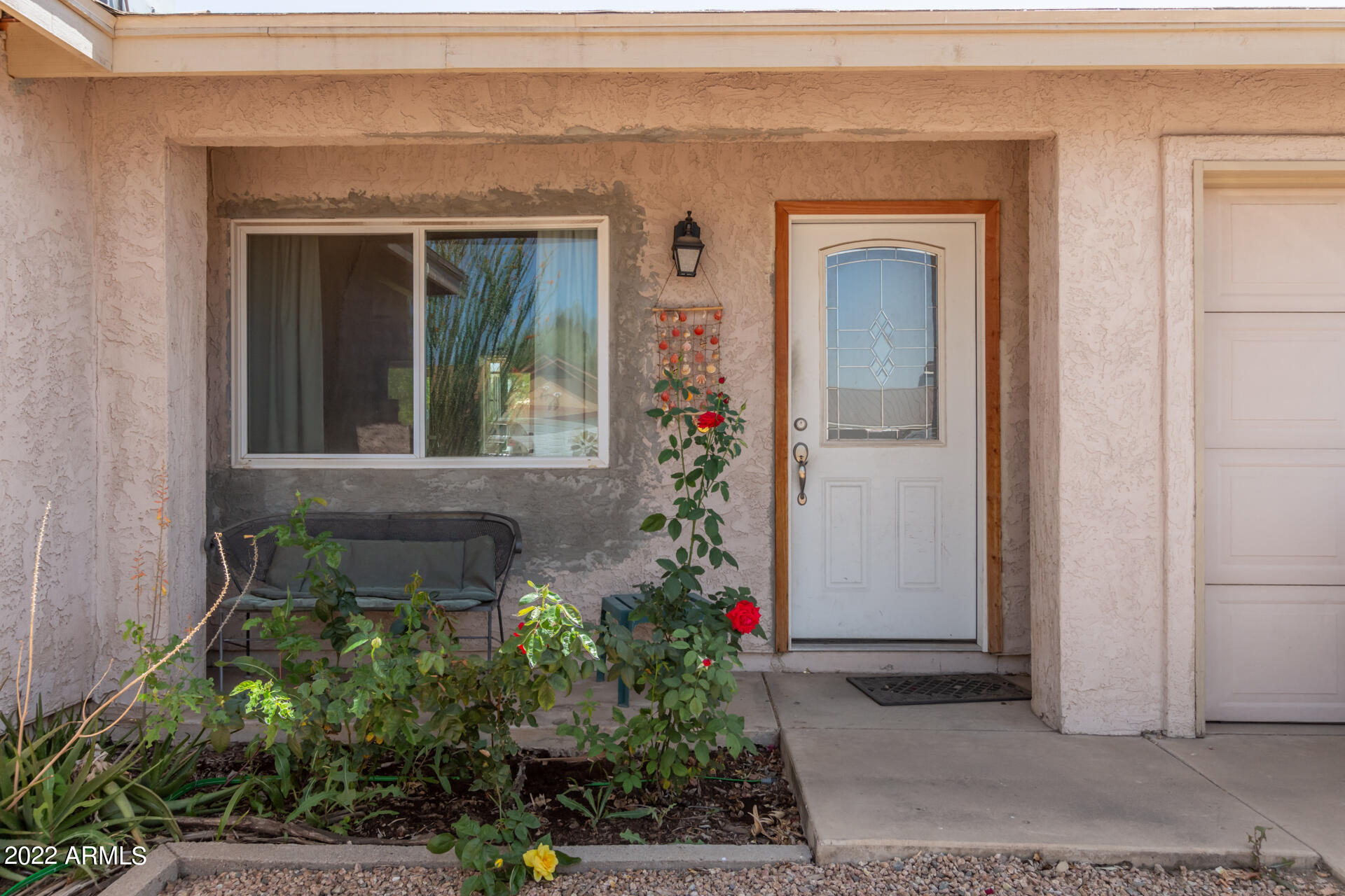 2111 W MOHAWK Lane