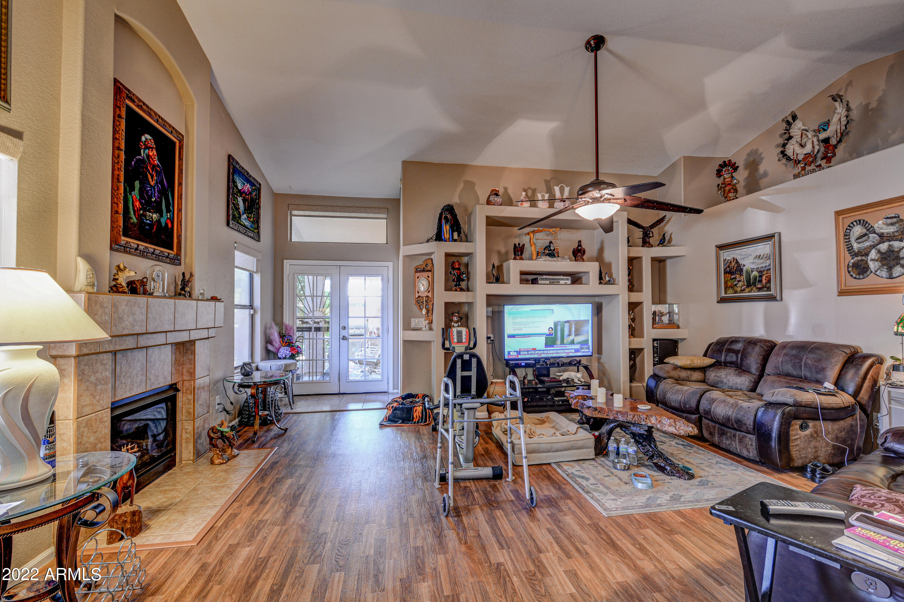 3822 W BLACKHAWK Drive